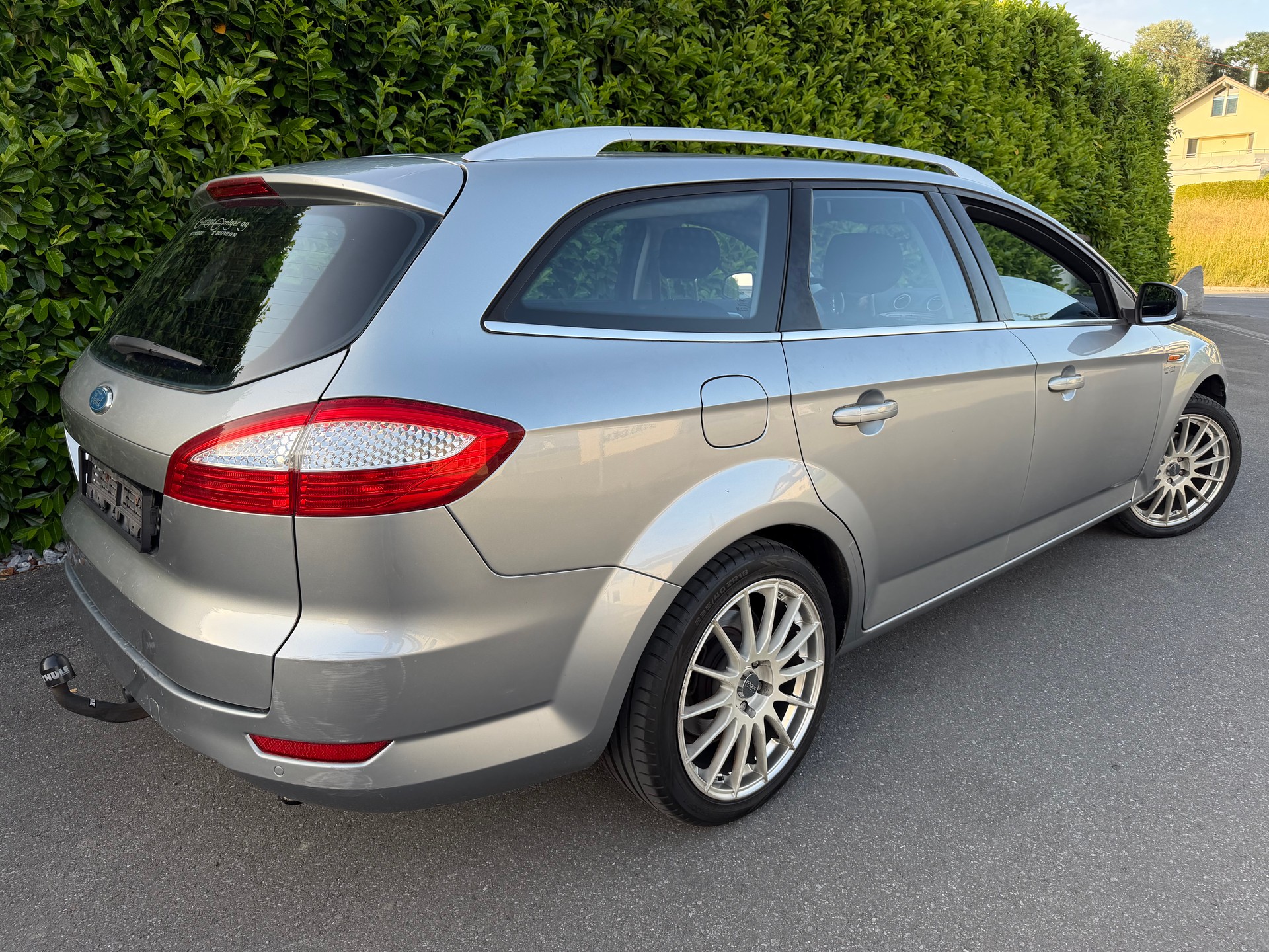 FORD Mondeo 2.3i 16V Carving Automatic-image-2