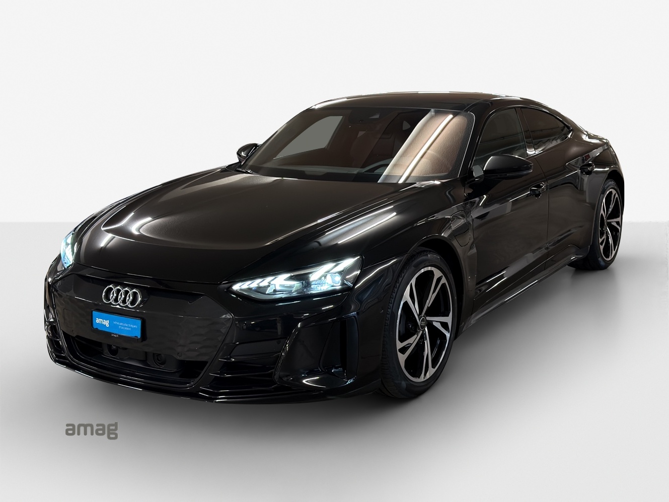 AUDI e-tron GT quattro