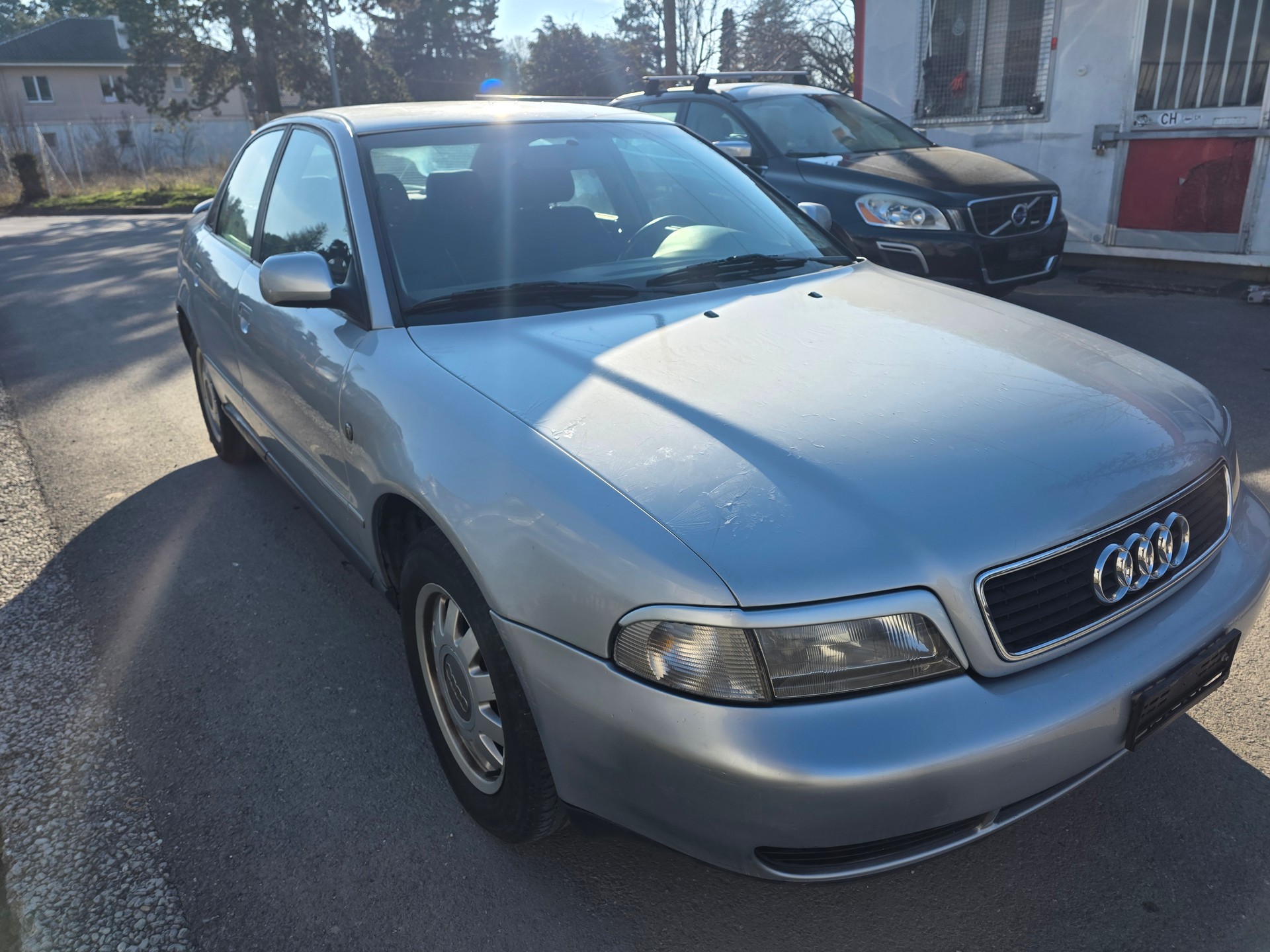 AUDI A4 2.4 Advance-image-2