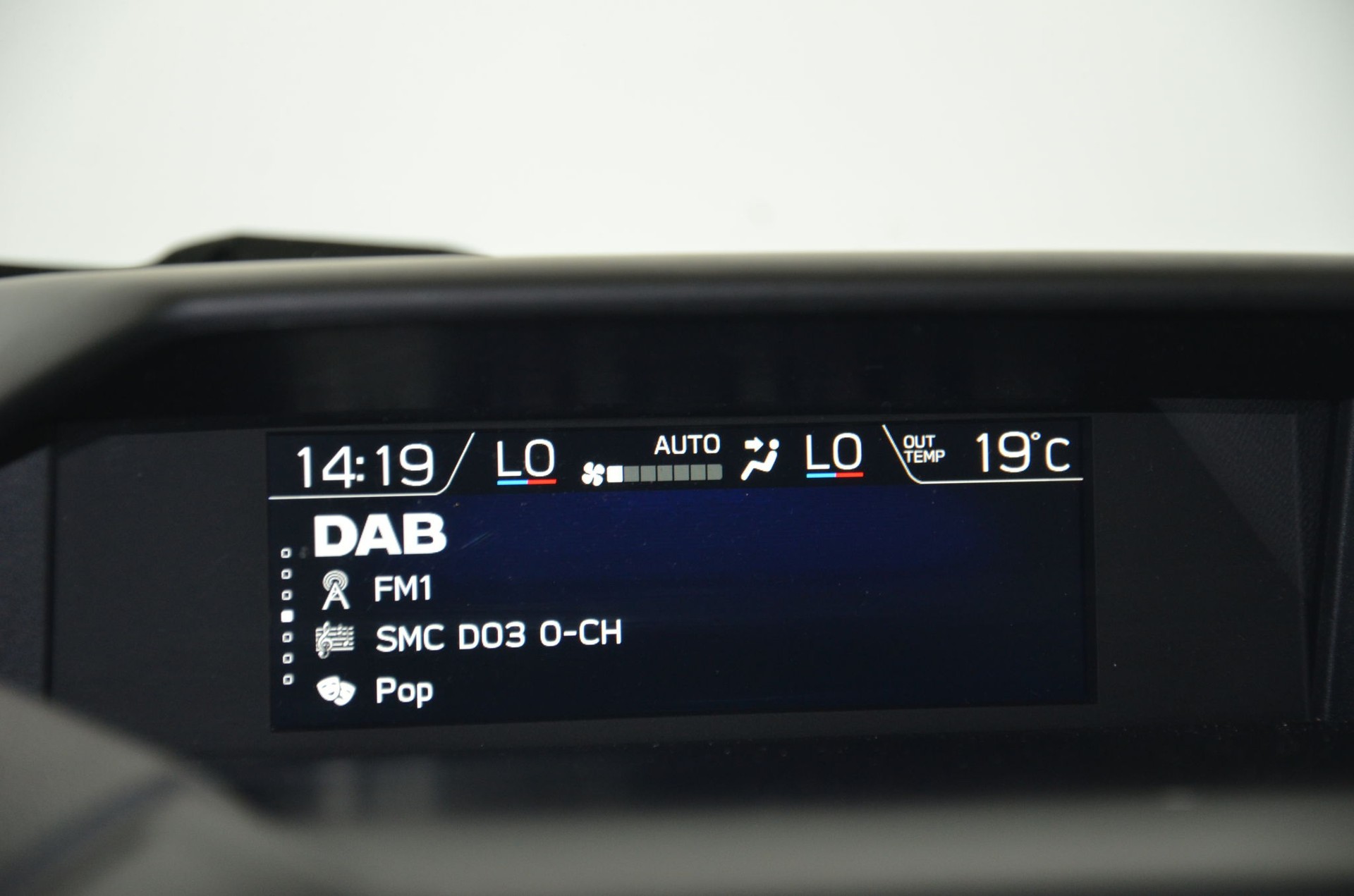 SUBARU XV 1.6 Swiss AWD CVT-image-17