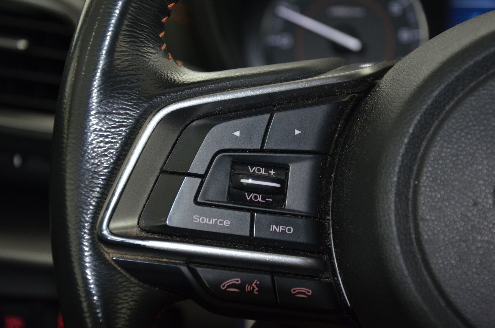 SUBARU XV 1.6 Swiss AWD CVT-image-20