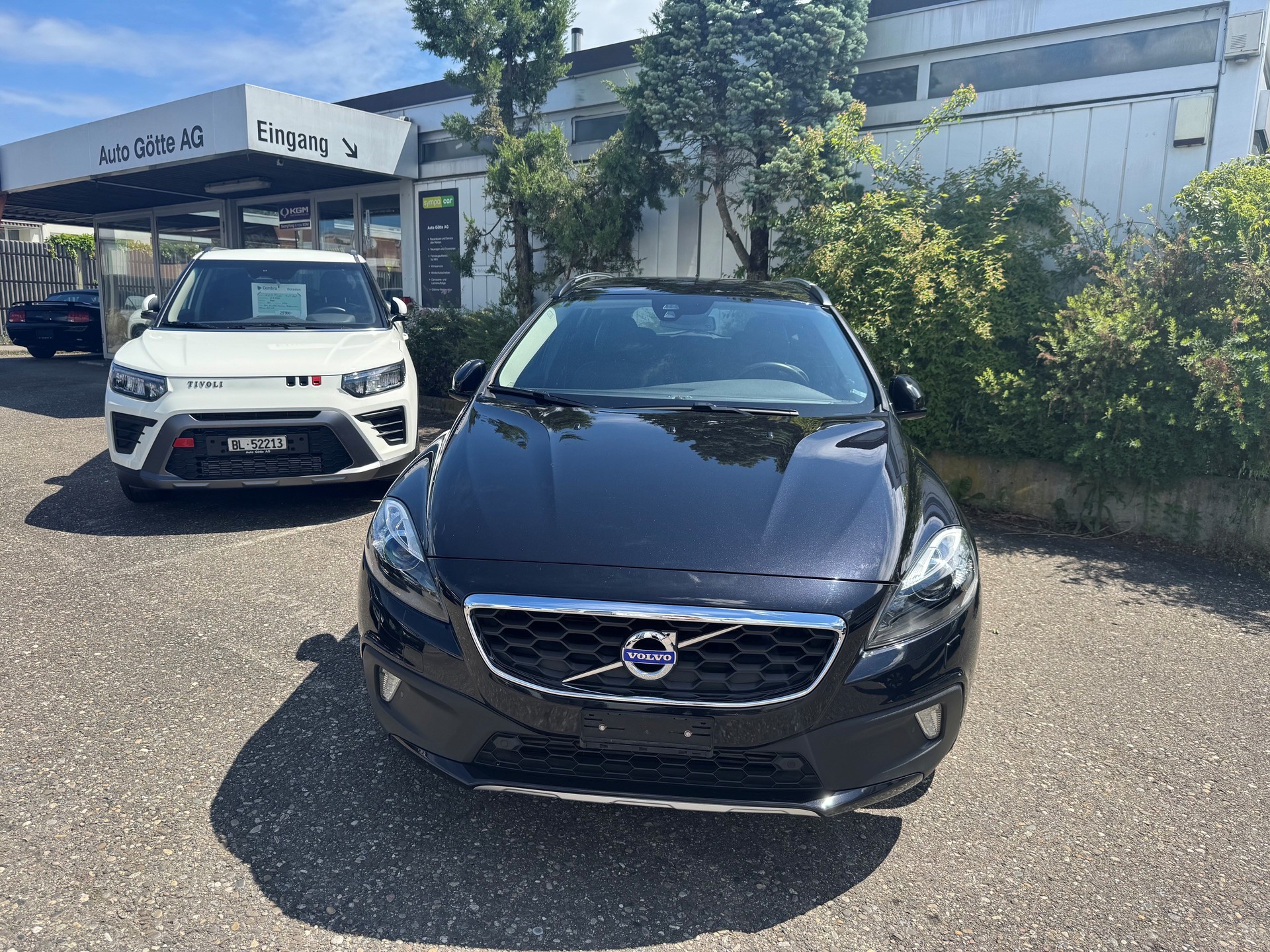 VOLVO V40 Cross Country T4 2.0 AWD Momentum Geartronic