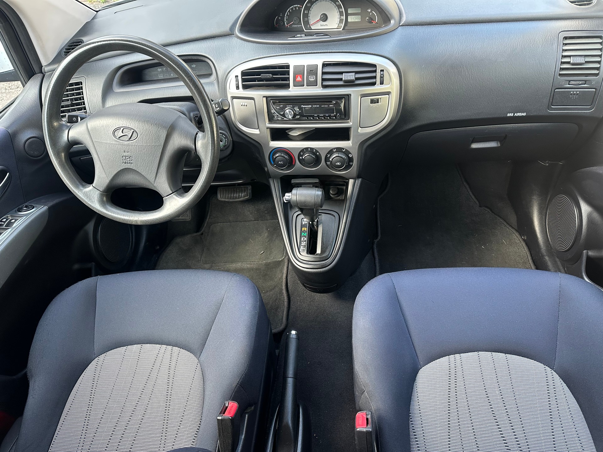 HYUNDAI Matrix 1.6i 16V Style Automatic-image-6