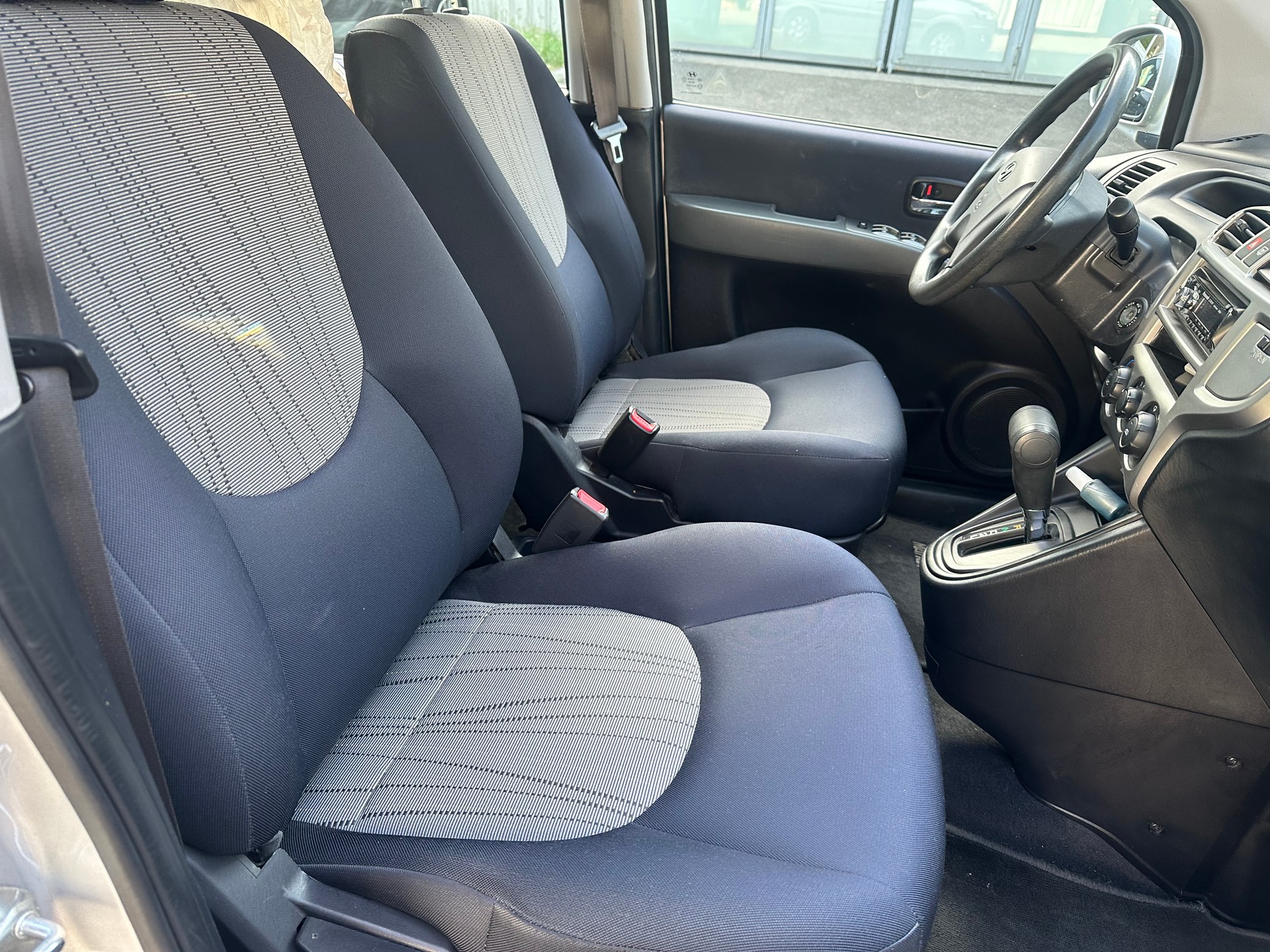HYUNDAI Matrix 1.6i 16V Style Automatic-image-7