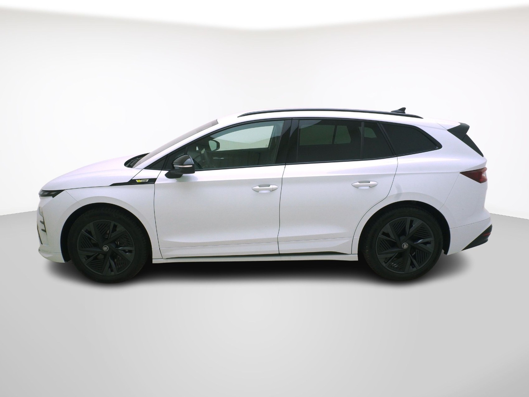 SKODA Enyaq iV RS-Lounge-showroom-element-1
