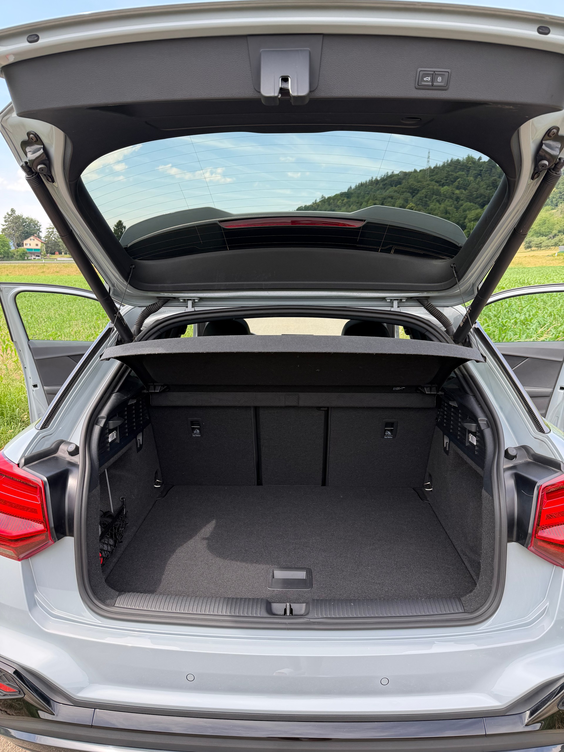 AUDI 2.0 TFSI quattro S-Tronic-image-8