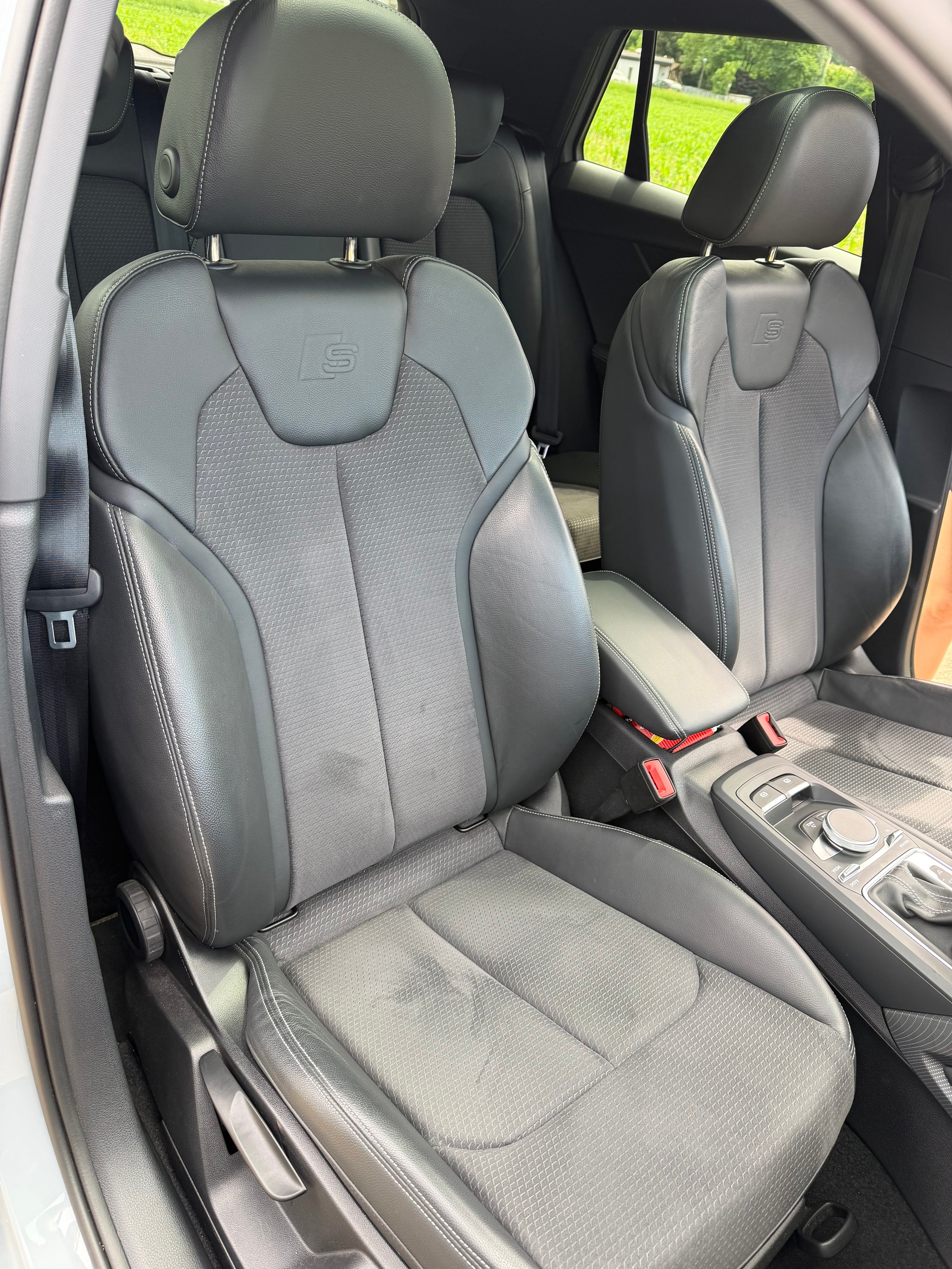 AUDI 2.0 TFSI quattro S-Tronic-image-5