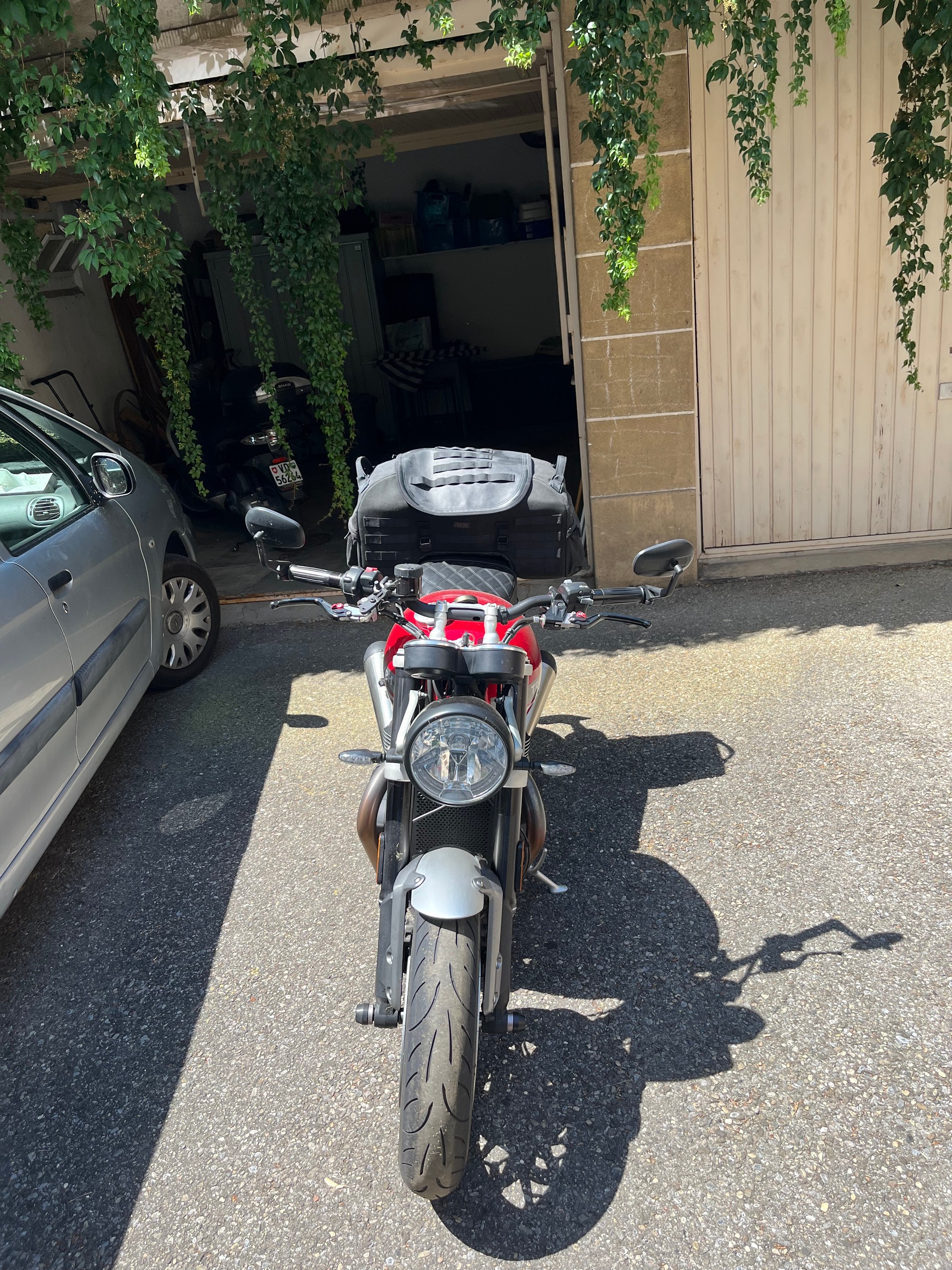 TRIUMPH Speed Twin 1200-image-11