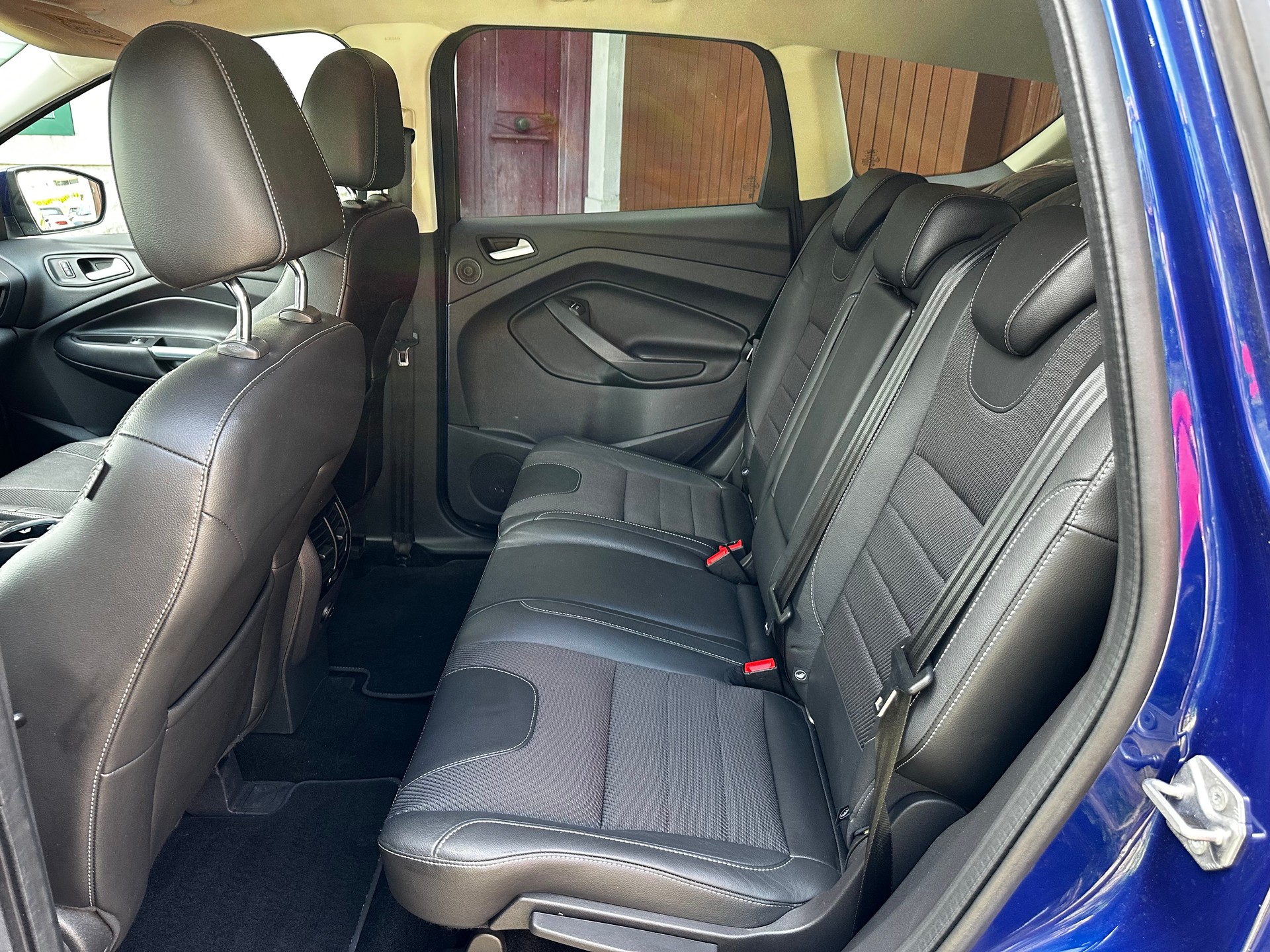 FORD Kuga 2.0 TDCi Titanium S 4WD PowerShift-image-6