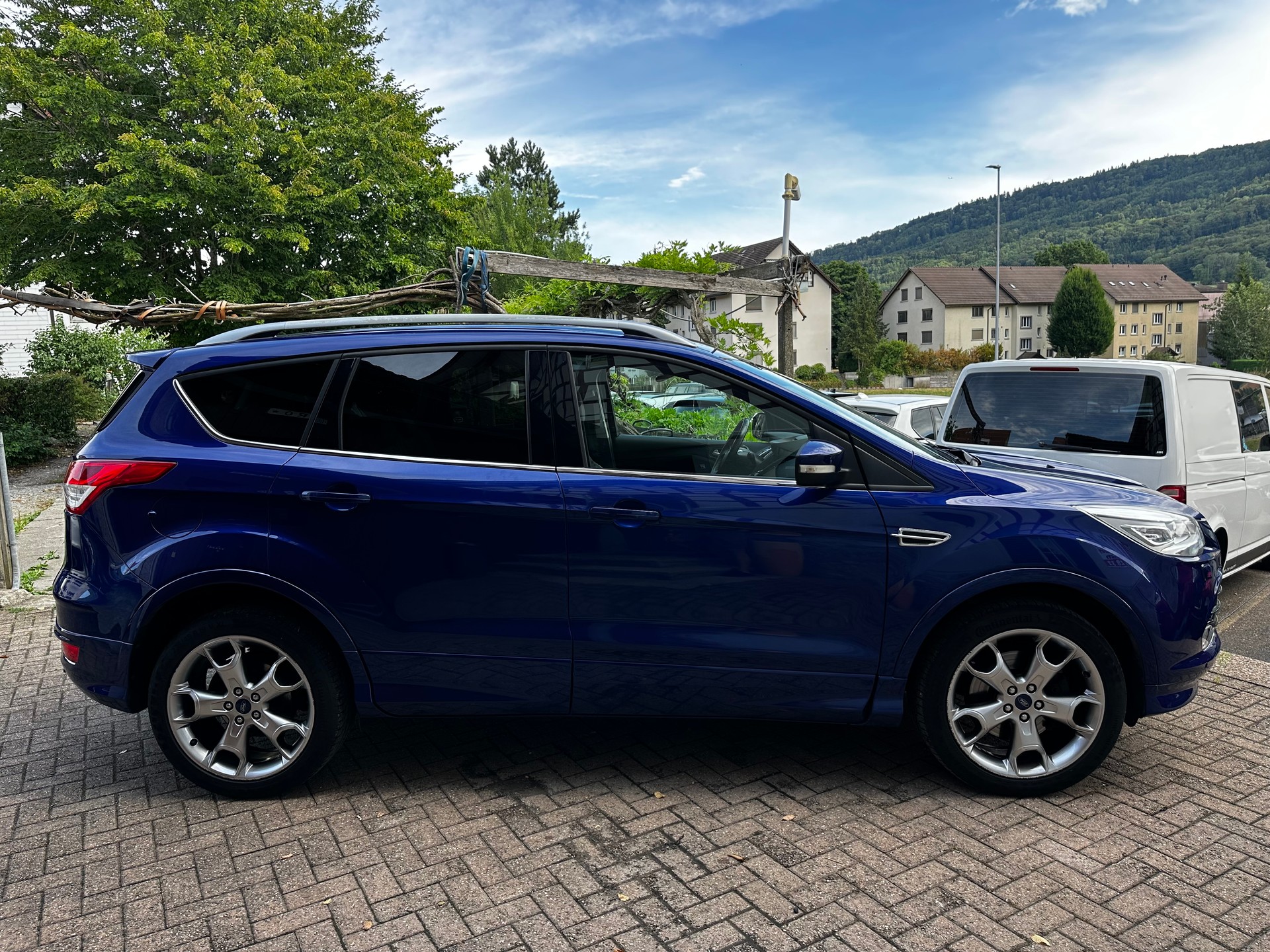 FORD Kuga 2.0 TDCi Titanium S 4WD PowerShift-image-4