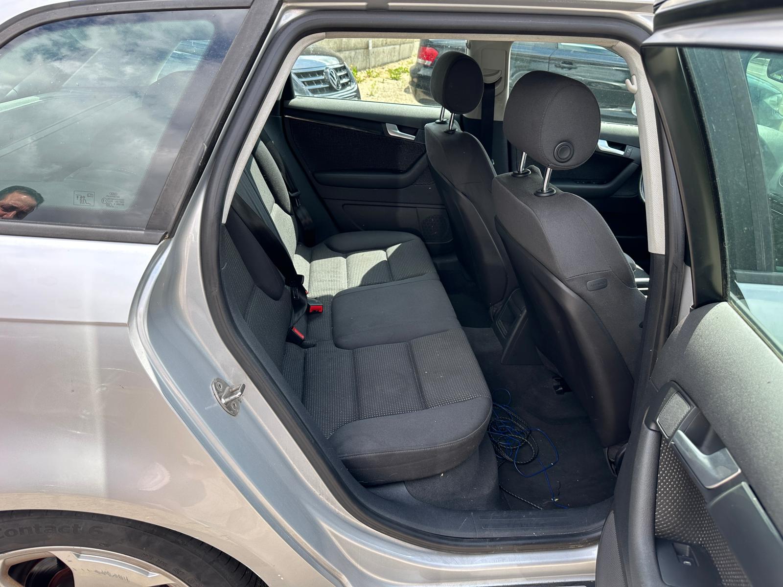 AUDI A3 Sportback 2.0 FSI Ambition-image-10