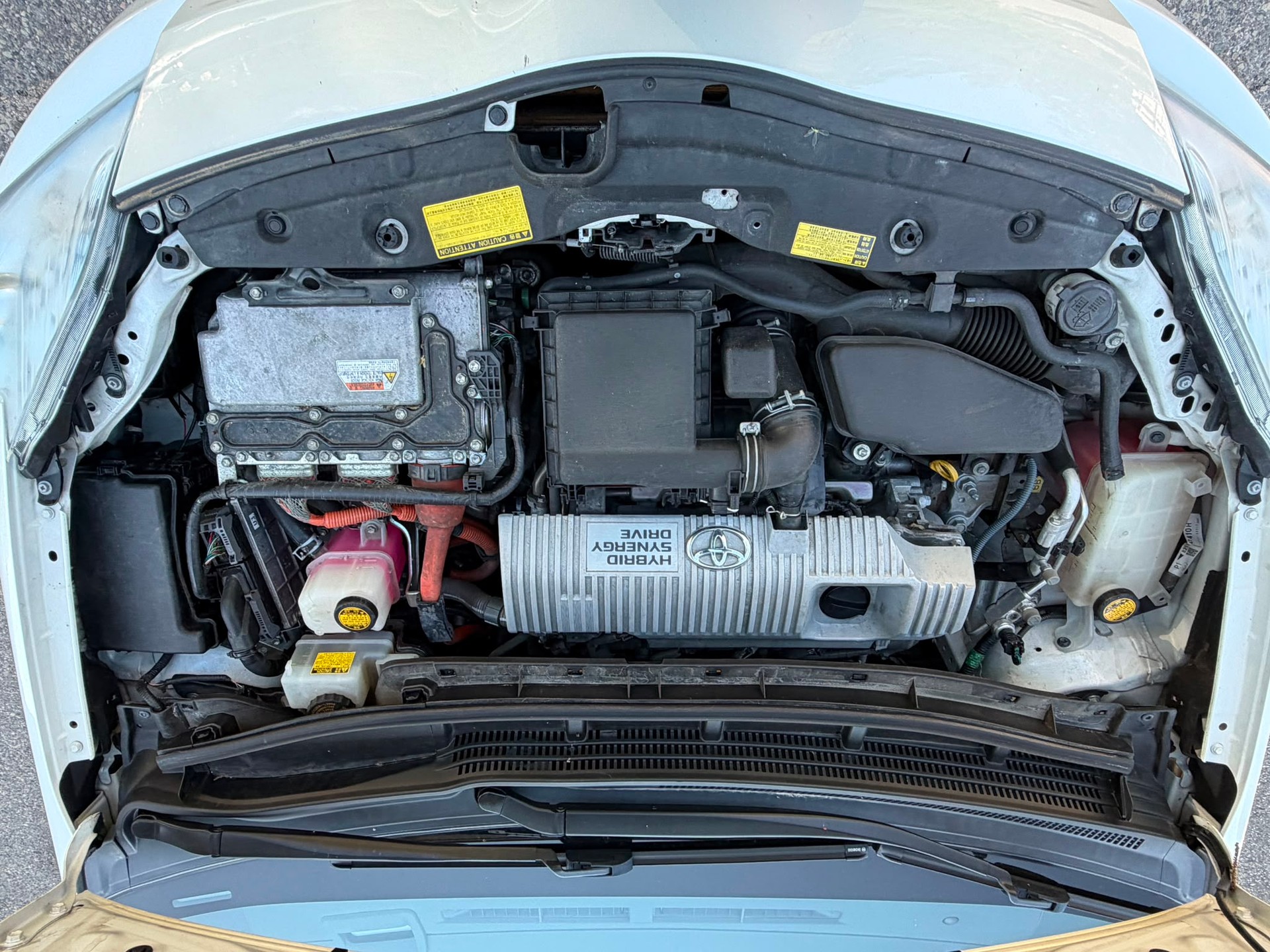 TOYOTA Prius 1.8 16V HSD Sol-image-4