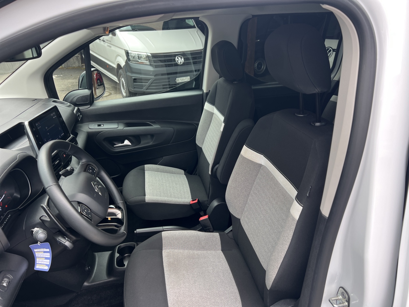 CITROEN Berlingo 1.5 BlueHDi Feel Pack EAT8-image-6