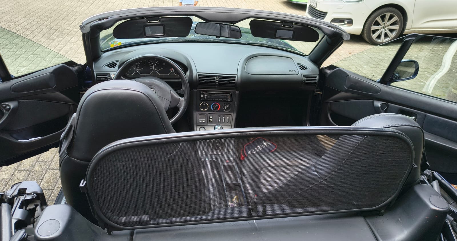 BMW Z3 1.9i Roadster-image-5