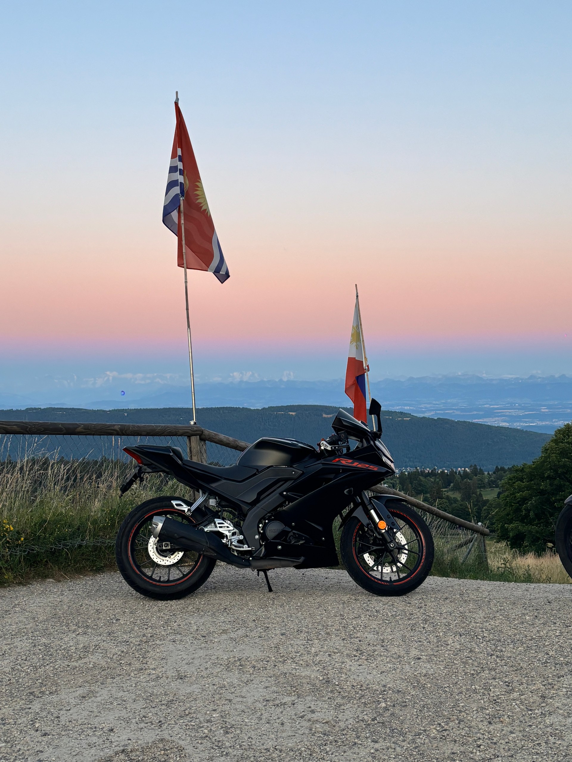 YAMAHA YZF-R 125 ABS-image-6