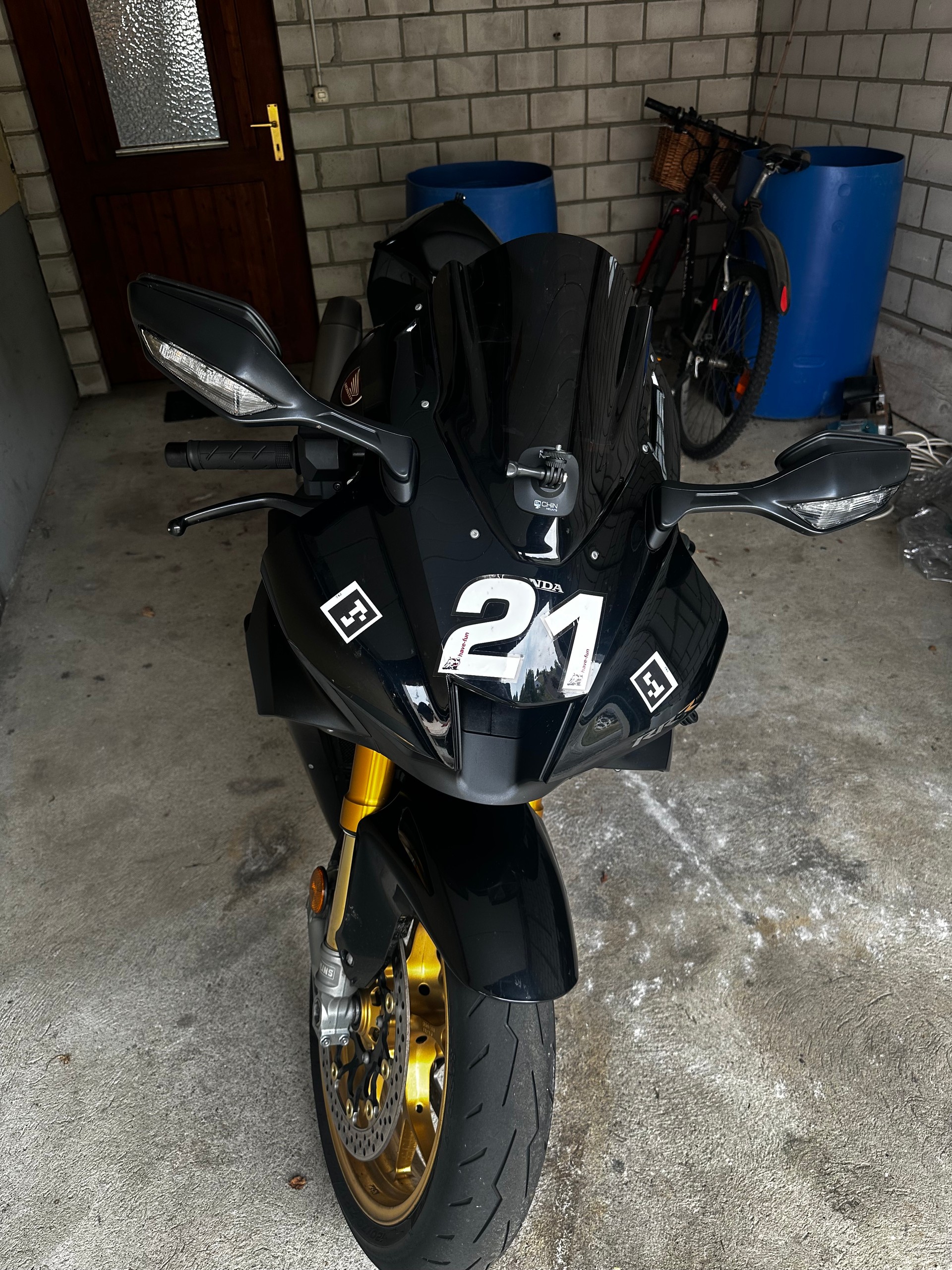 HONDA CBR 1000 RR-R SP-image-4