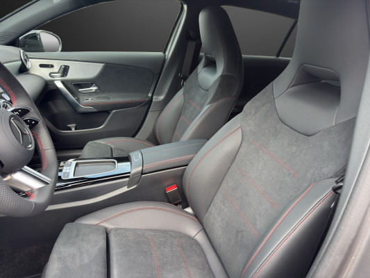 MERCEDES-BENZ A 250 4Matic 8G-DCT-image-6