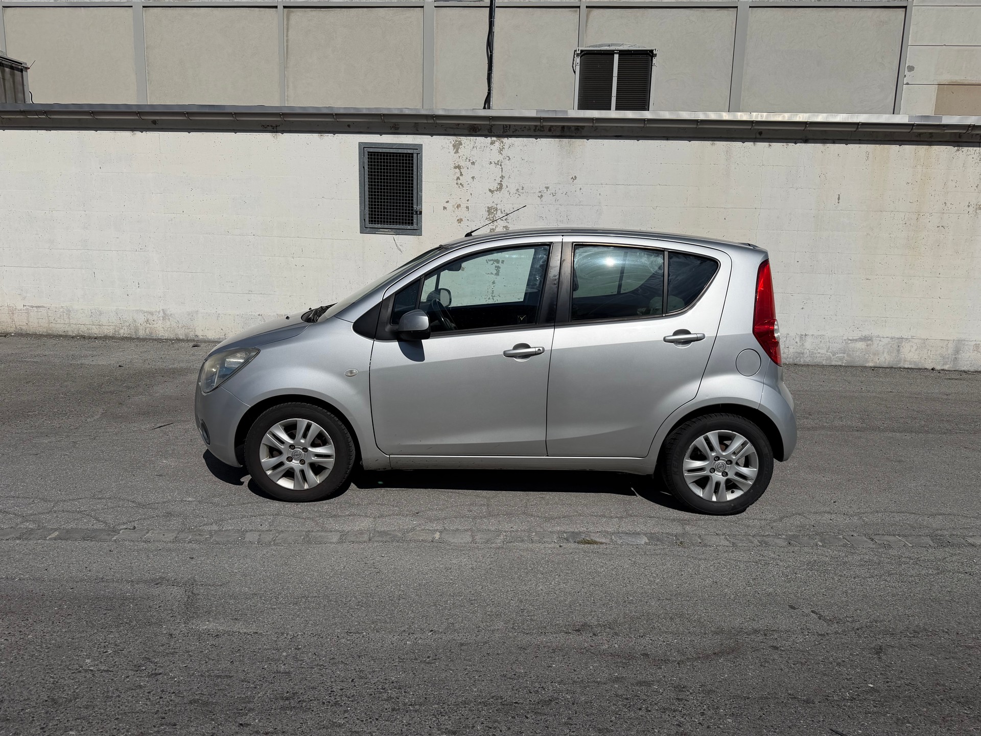 OPEL Agila 1.2 Enjoy-image-1