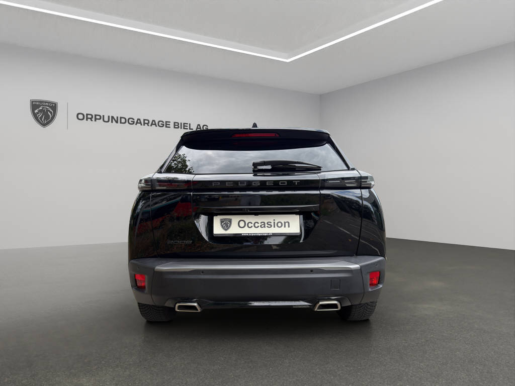 PEUGEOT 2008 1.2 PureTech 130 Allure-showroom-element-3