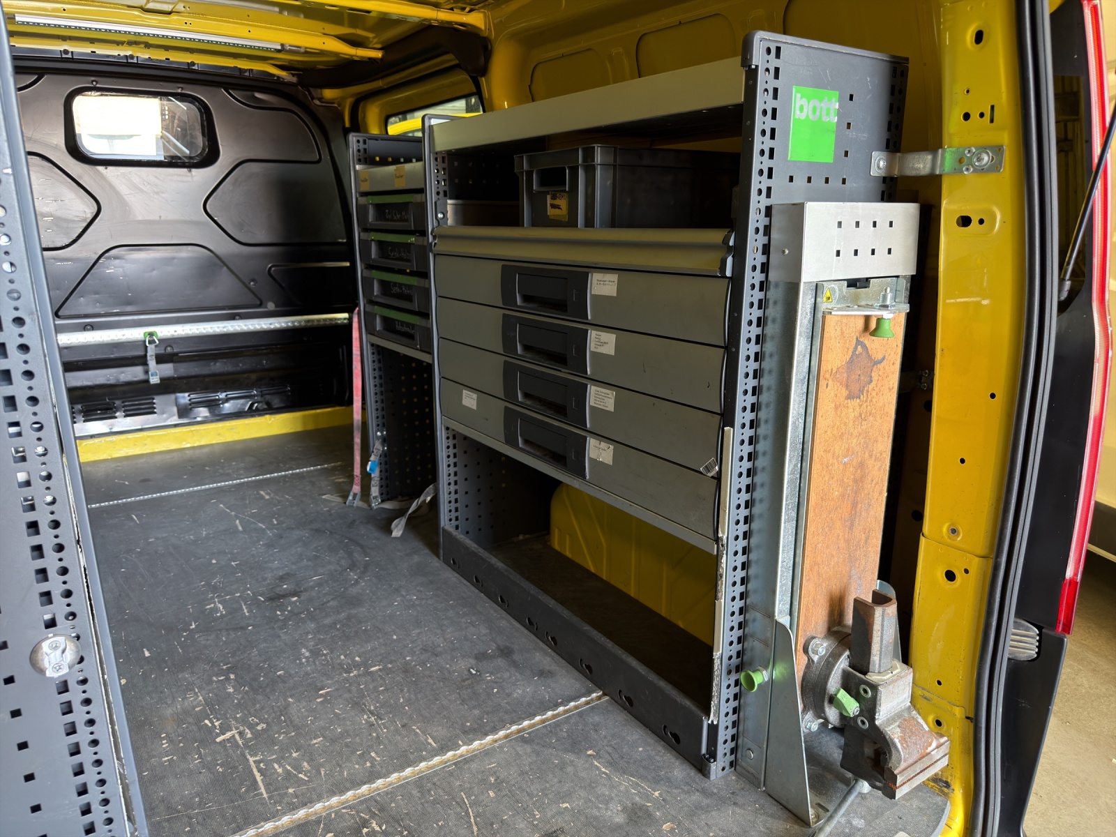 FORD Transit Custom 340 L2H1 Trend-image-9