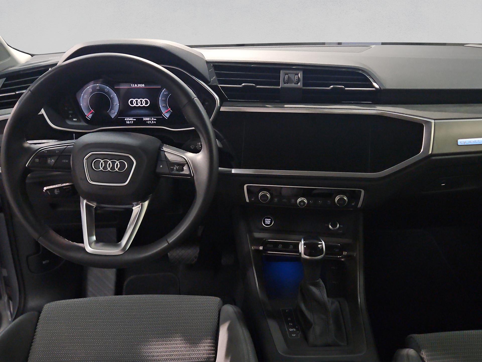 AUDI Q3 45 TFSI advanced quattro S-tronic-image-13