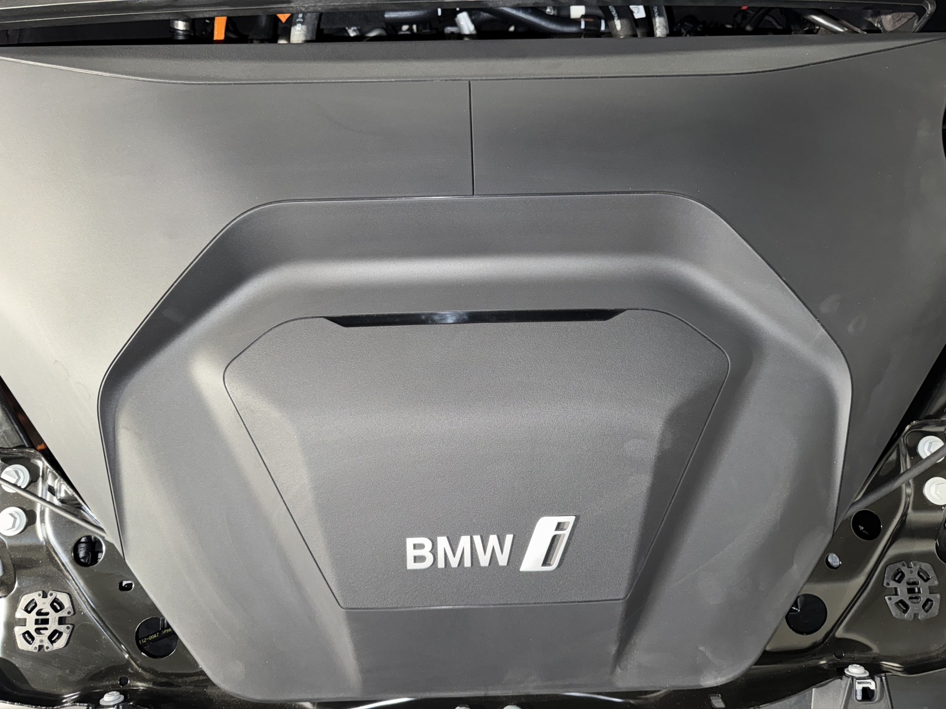 BMW iX1 20 eDrive-image-21