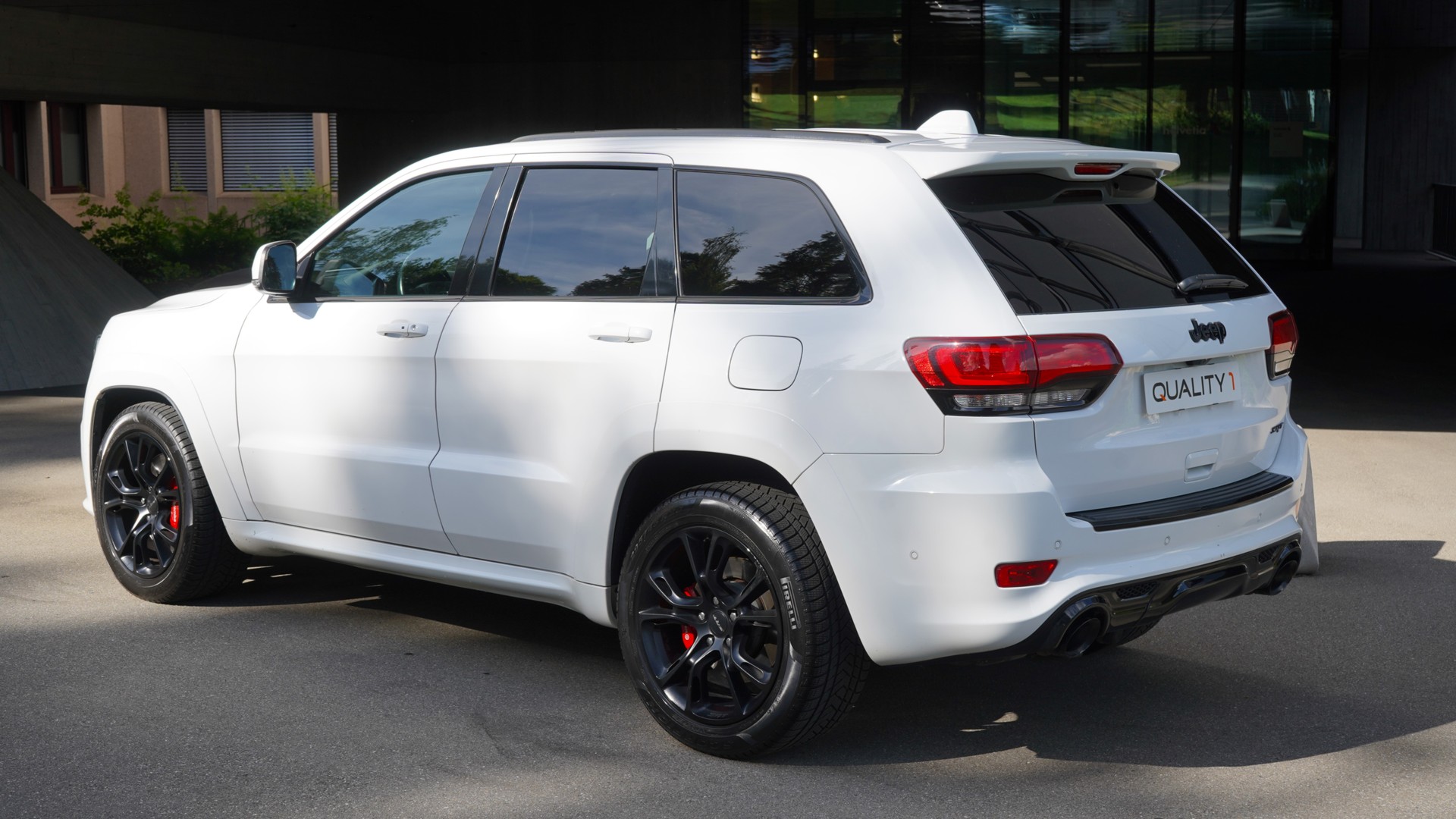 JEEP Grand Cherokee 6.4 V8 HEMI SRT8 Automatic-showroom-element-2
