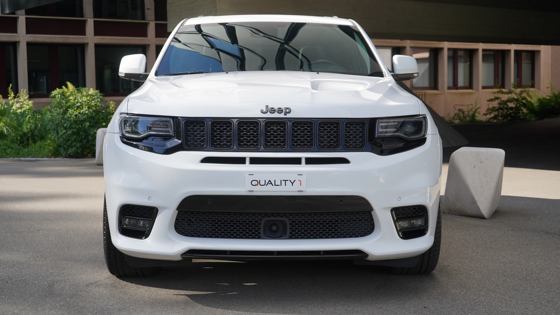 JEEP Grand Cherokee 6.4 V8 HEMI SRT8 Automatic-showroom-element-1