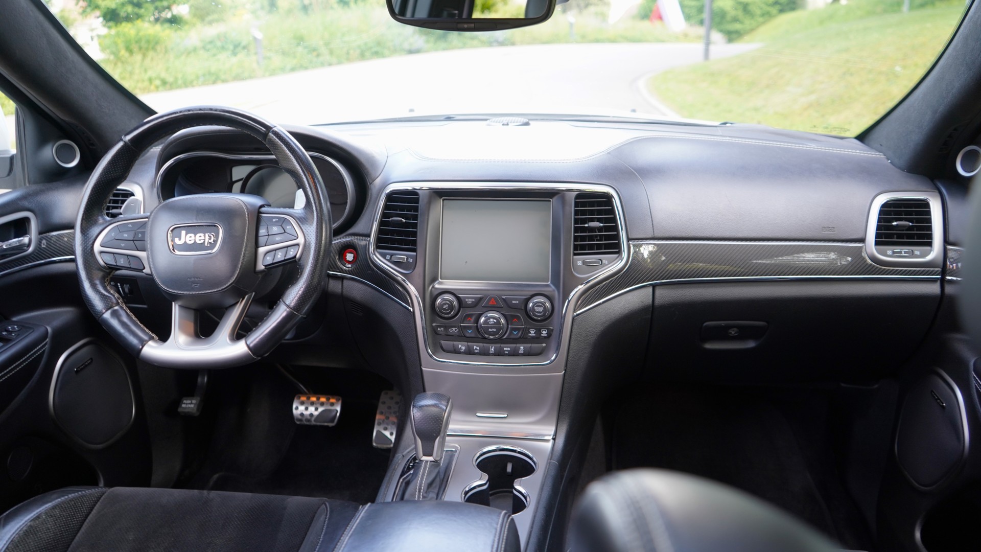JEEP Grand Cherokee 6.4 V8 HEMI SRT8 Automatic-image-10