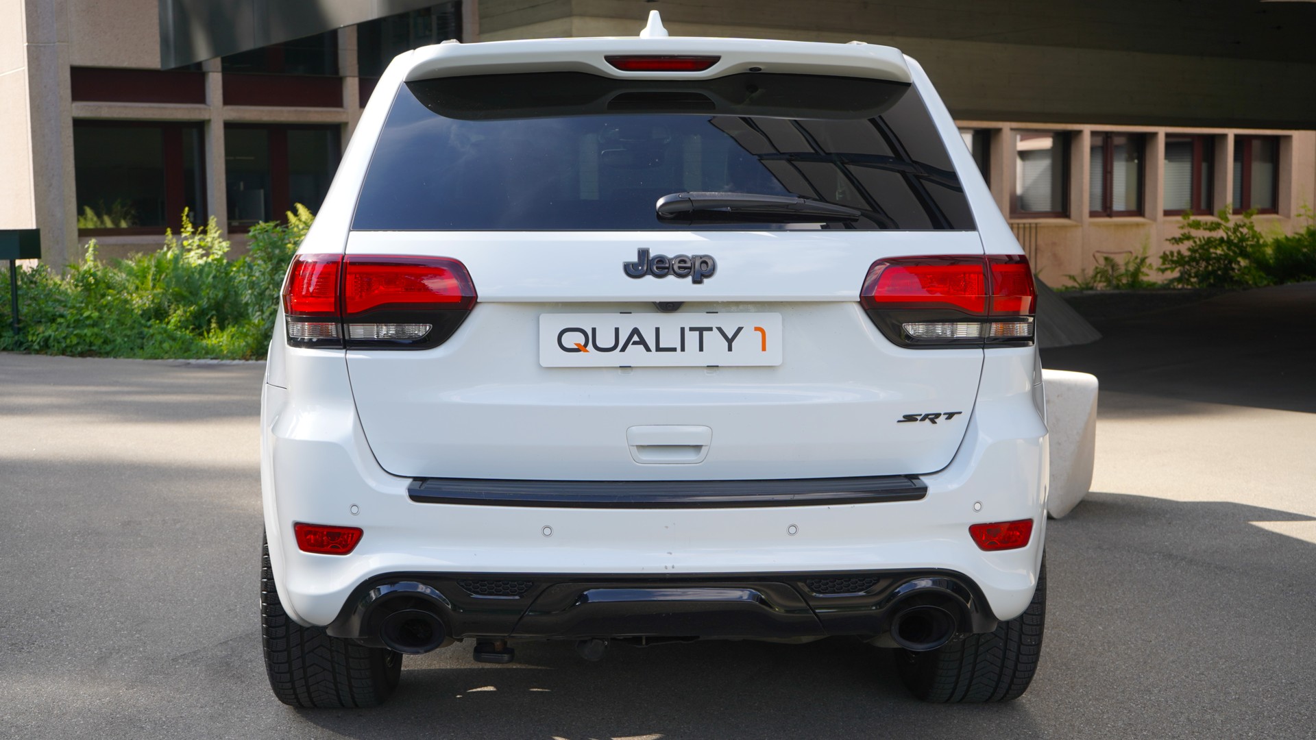 JEEP Grand Cherokee 6.4 V8 HEMI SRT8 Automatic-image-4