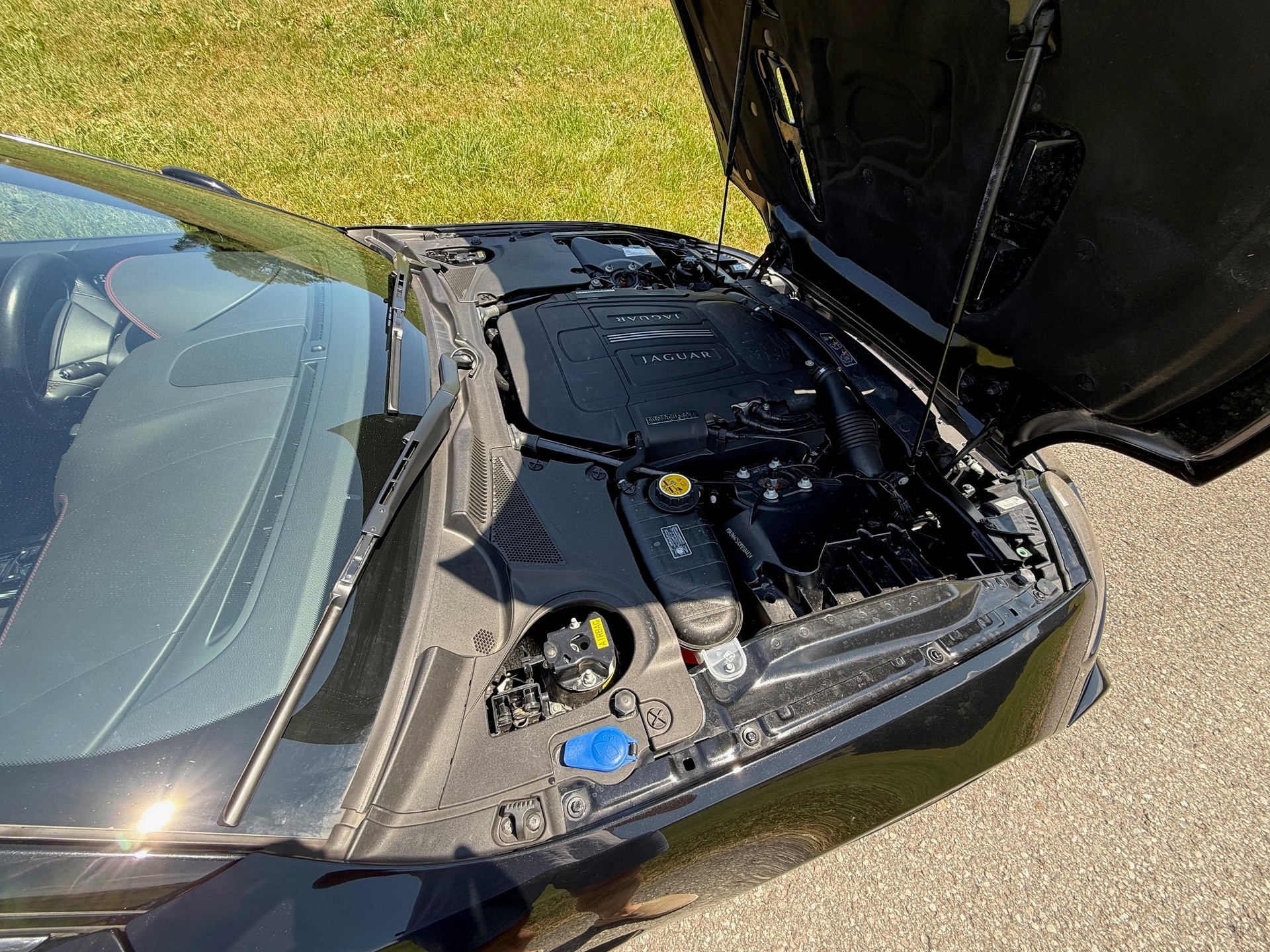 JAGUAR 5.0 V8 Supercharged-image-7