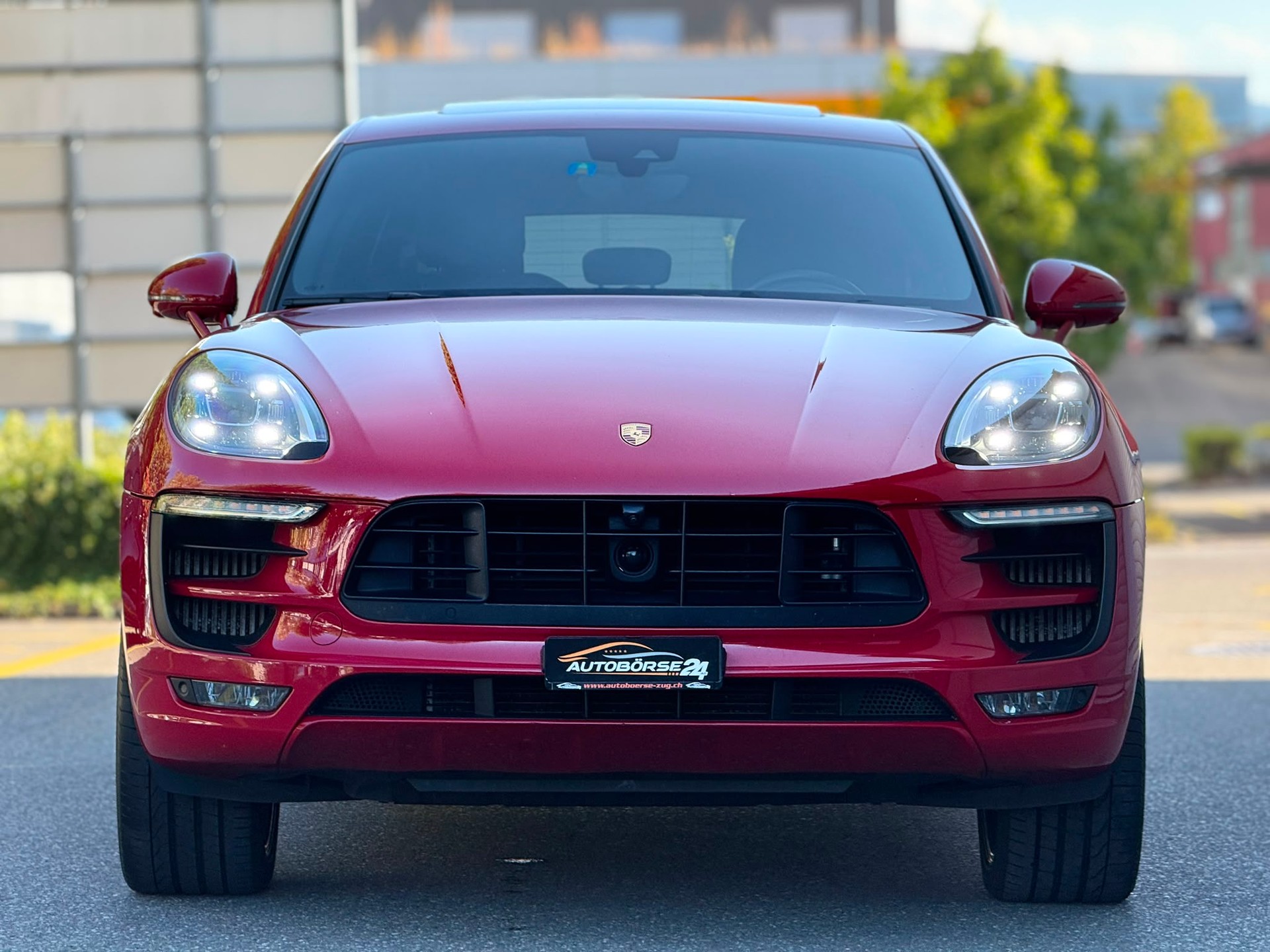 PORSCHE Macan 3.0 V6 GTS-showroom-element-2