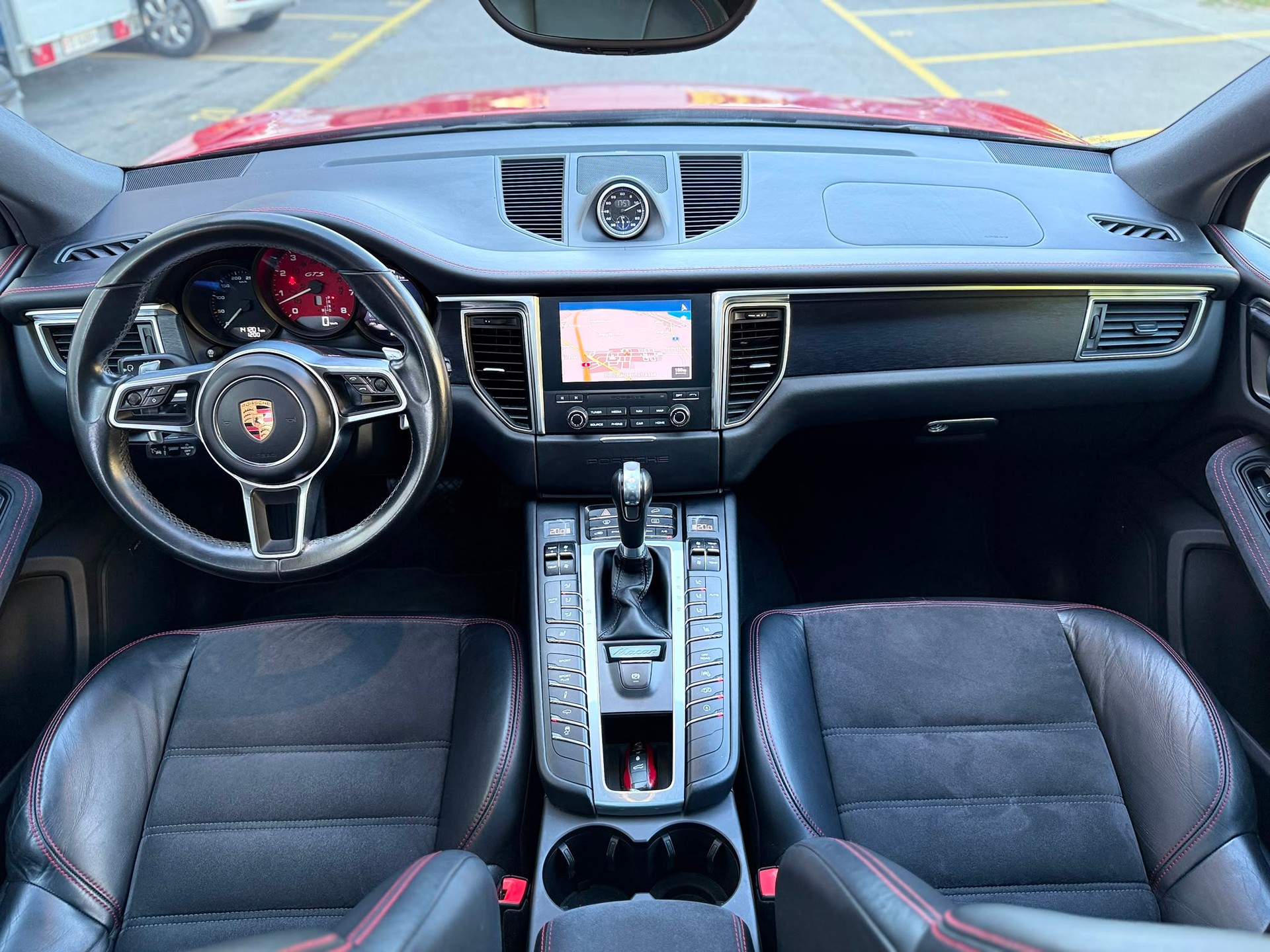 PORSCHE Macan 3.0 V6 GTS-image-11