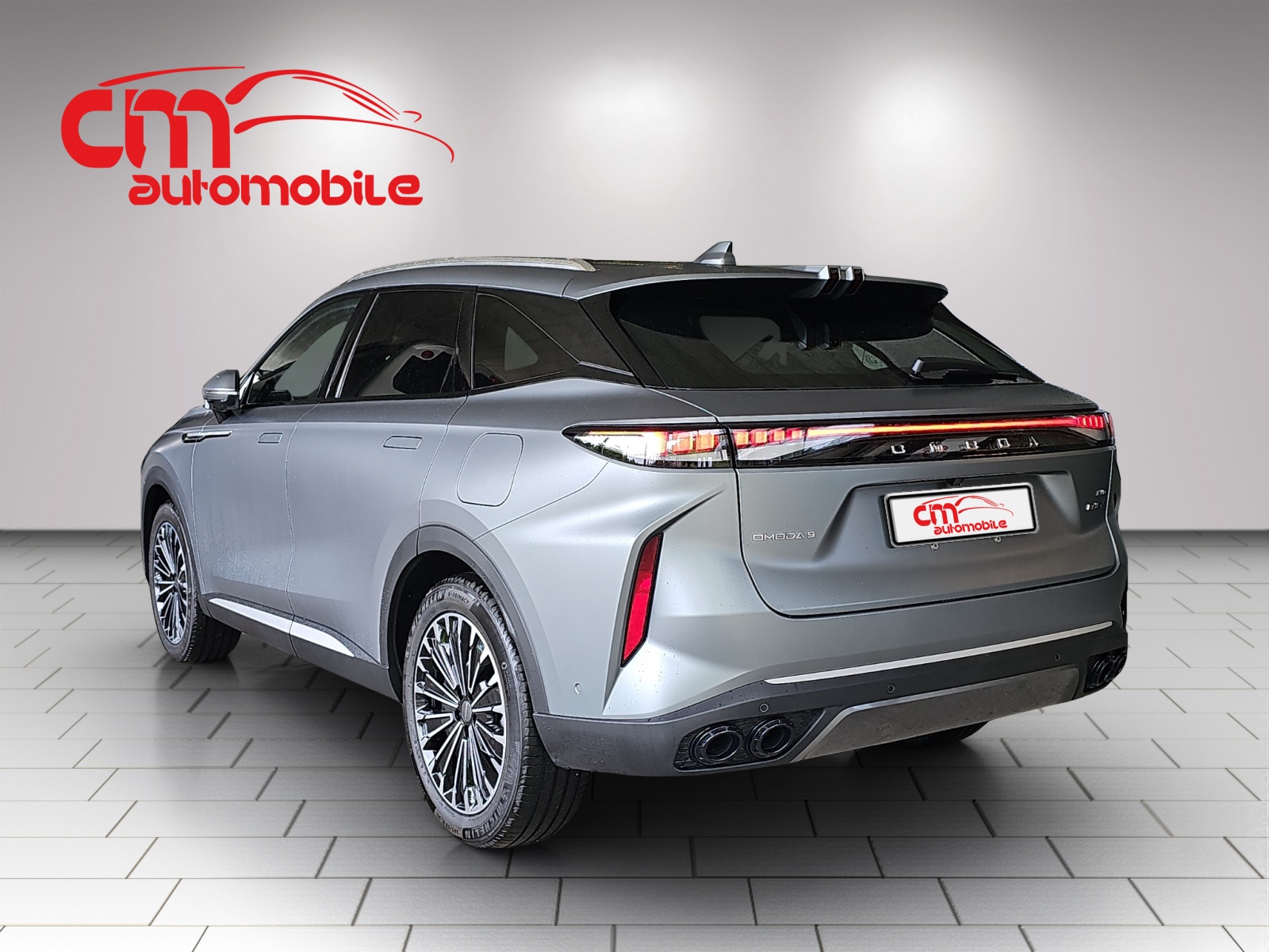 OMODA 9 PHEV SHS Exclusive AWD (Grau Matt)-showroom-element-1