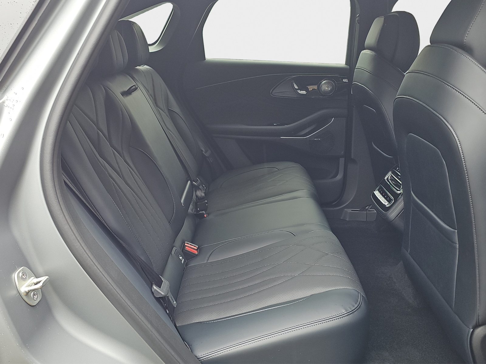 OMODA 9 PHEV SHS Exclusive AWD (Grau Matt)-image-15