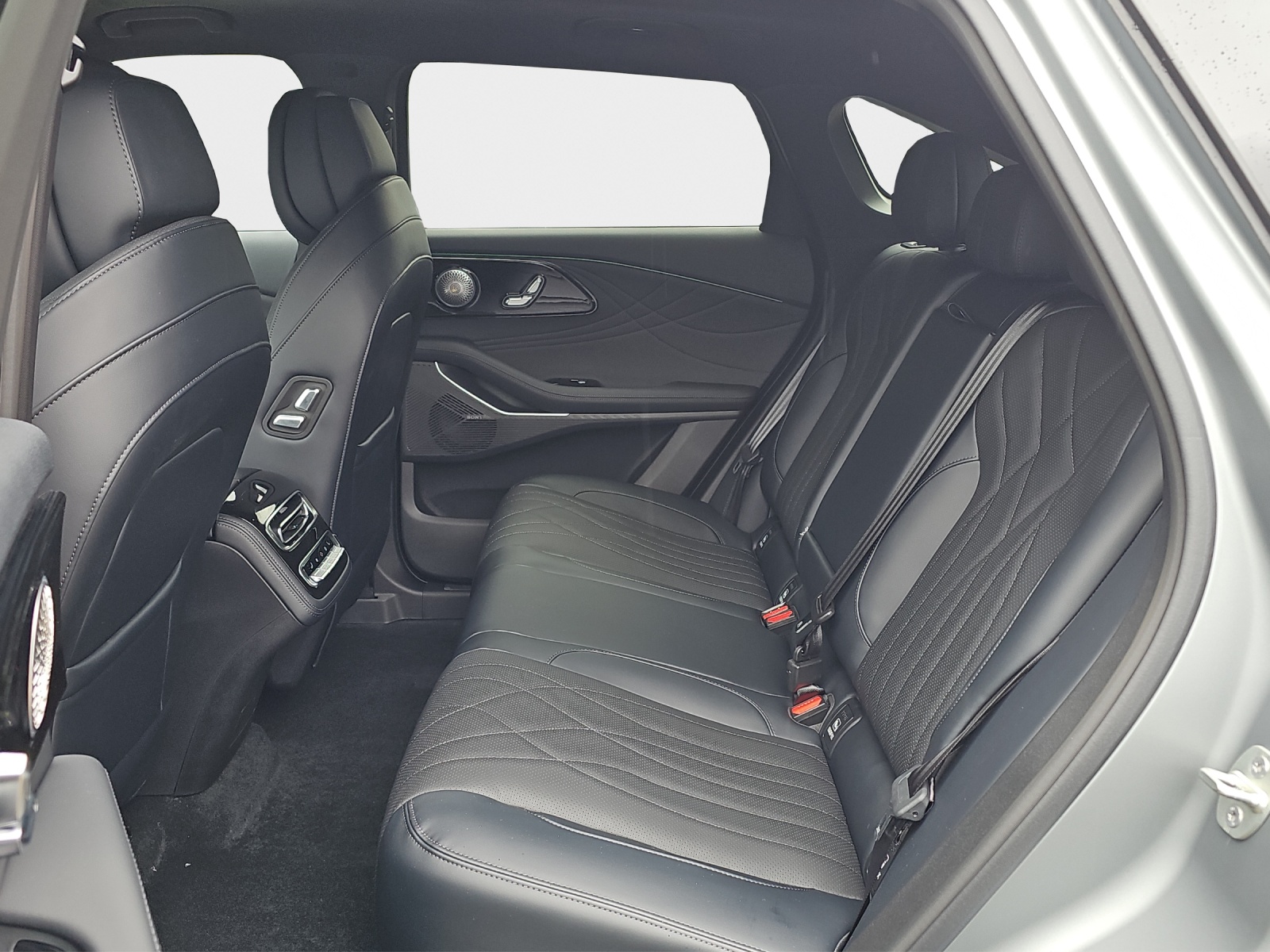 OMODA 9 PHEV SHS Exclusive AWD (Grau Matt)-image-16