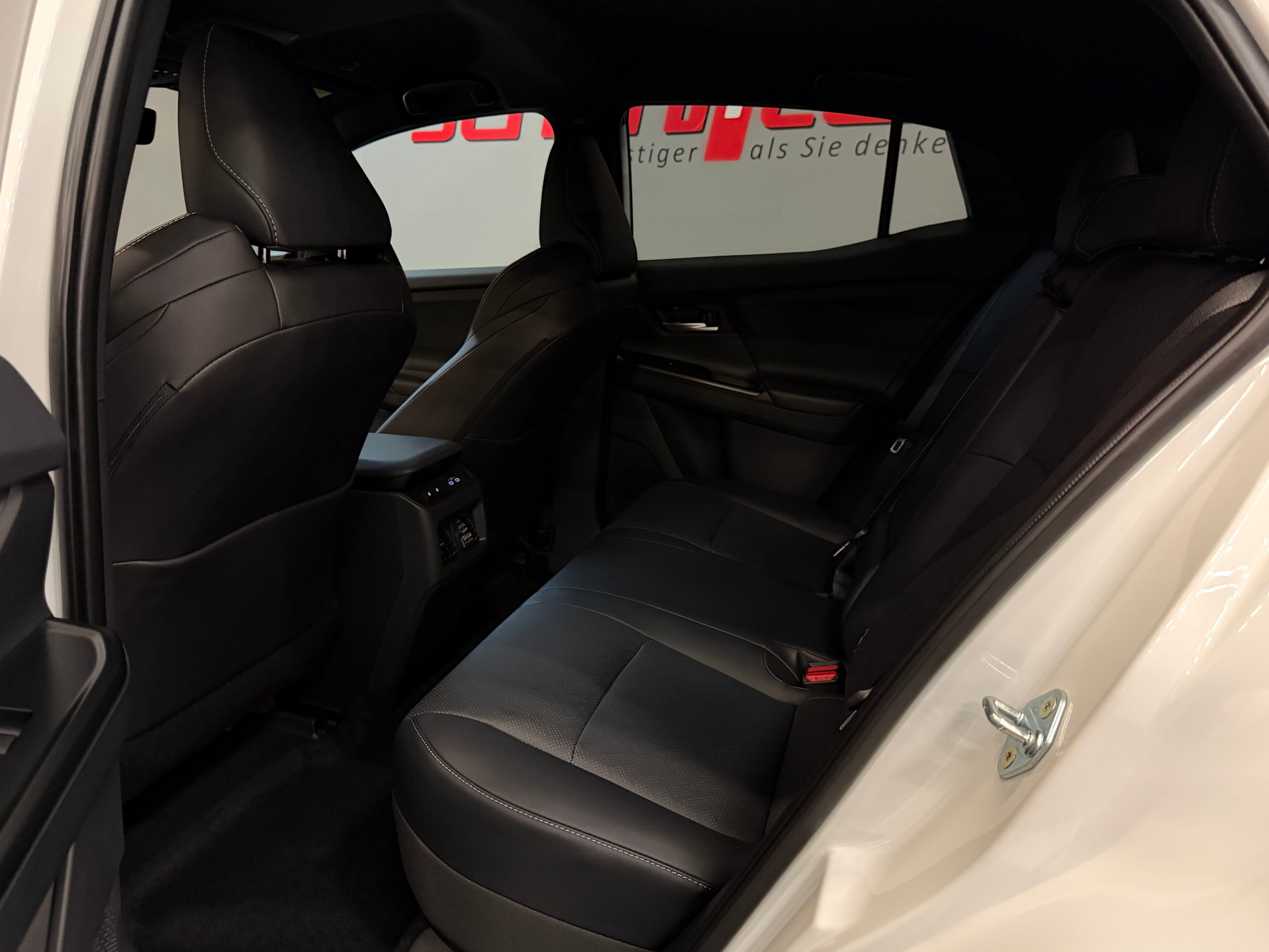 SUBARU Uncharted eV Luxury 77 kWh AWD-image-15