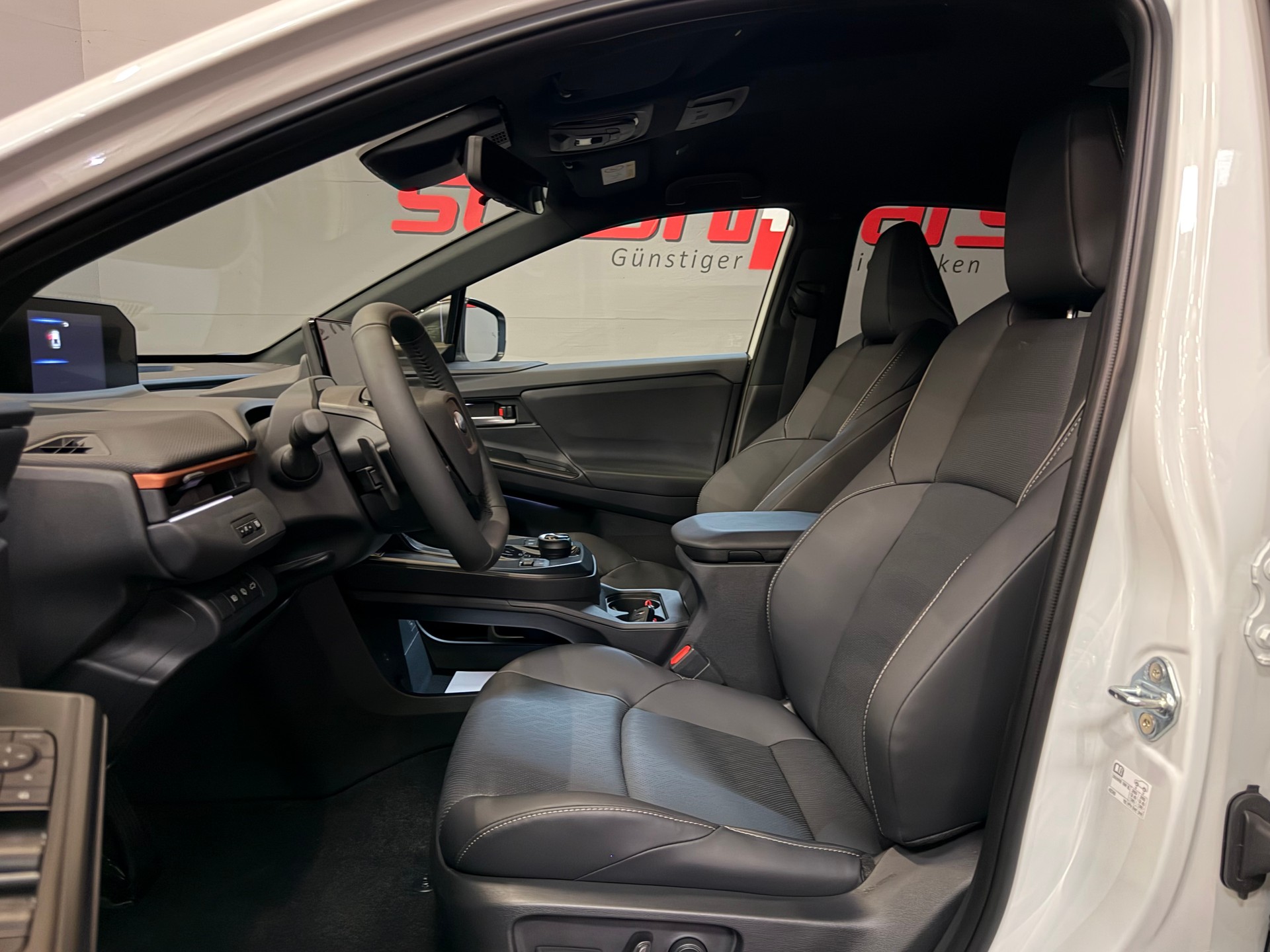 SUBARU Uncharted eV Luxury 77 kWh AWD-image-12