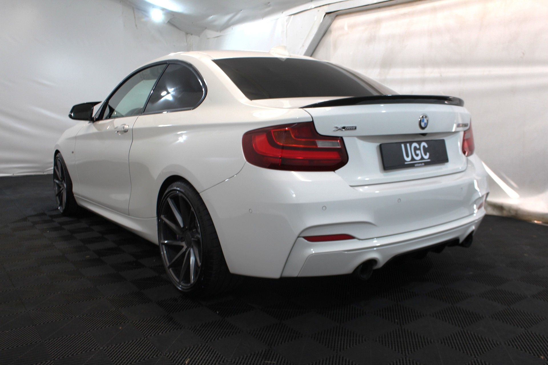 BMW M235i xDrive Coupé-showroom-element-3