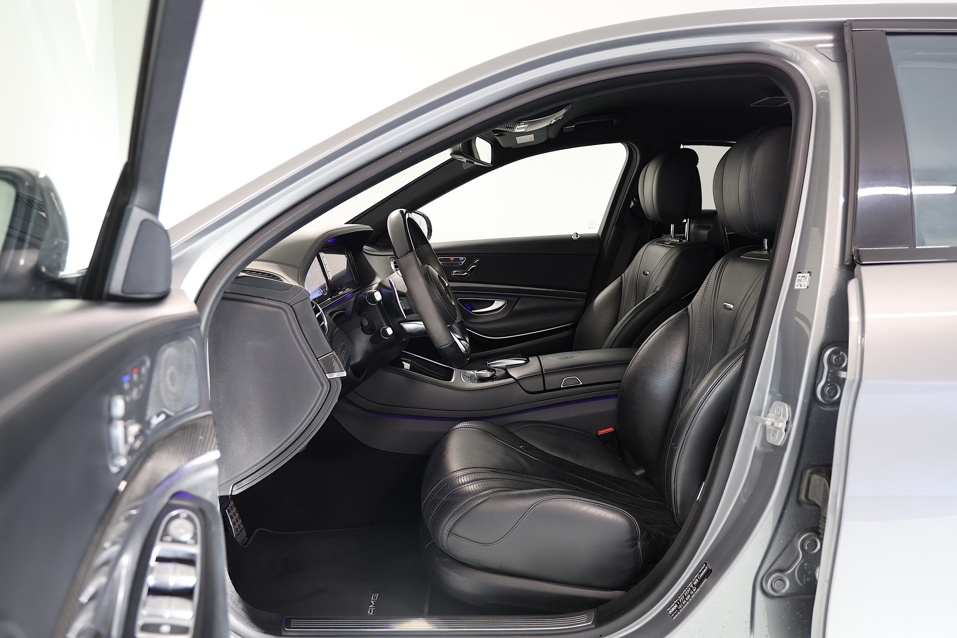 MERCEDES-BENZ S 63 V8 AMG 4matic lang *DESIGNO Sonderlackierung* *VOLLAUSSTATTUNG* *KERAMIK* *CARBON*-image-4