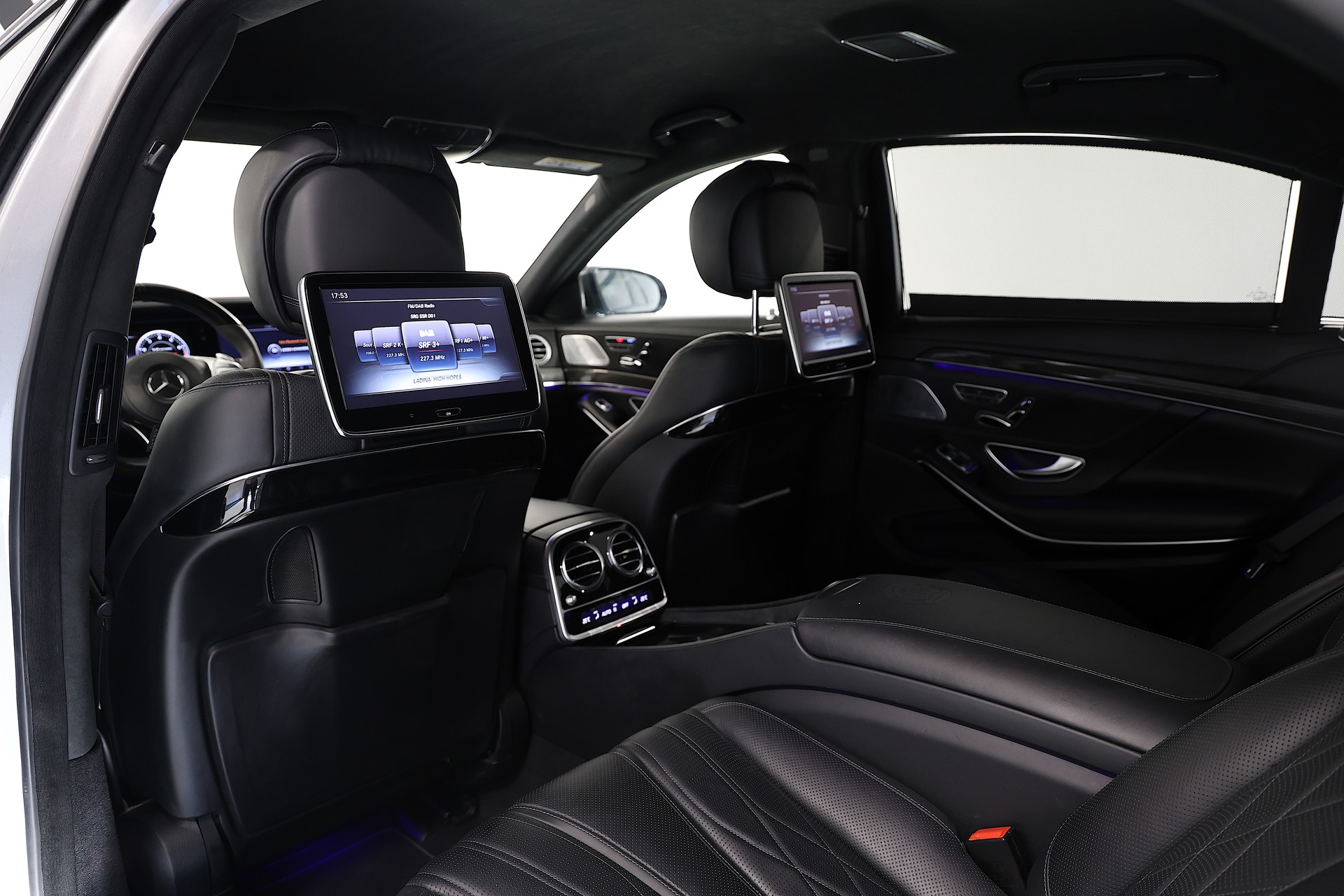 MERCEDES-BENZ S 63 V8 AMG 4matic lang *DESIGNO Sonderlackierung* *VOLLAUSSTATTUNG* *KERAMIK* *CARBON*-image-13