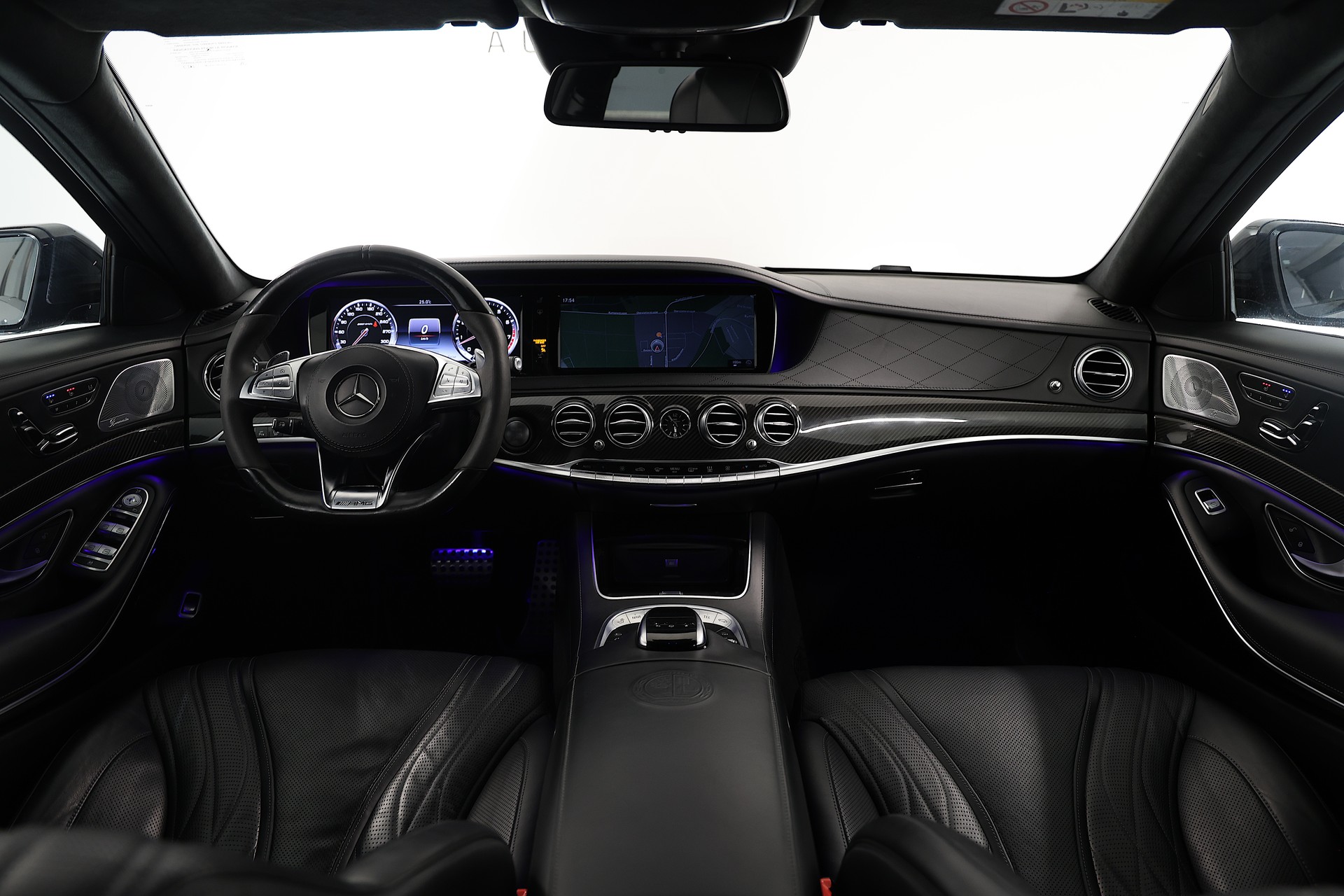 MERCEDES-BENZ S 63 V8 AMG 4matic lang *DESIGNO Sonderlackierung* *VOLLAUSSTATTUNG* *KERAMIK* *CARBON*-image-9