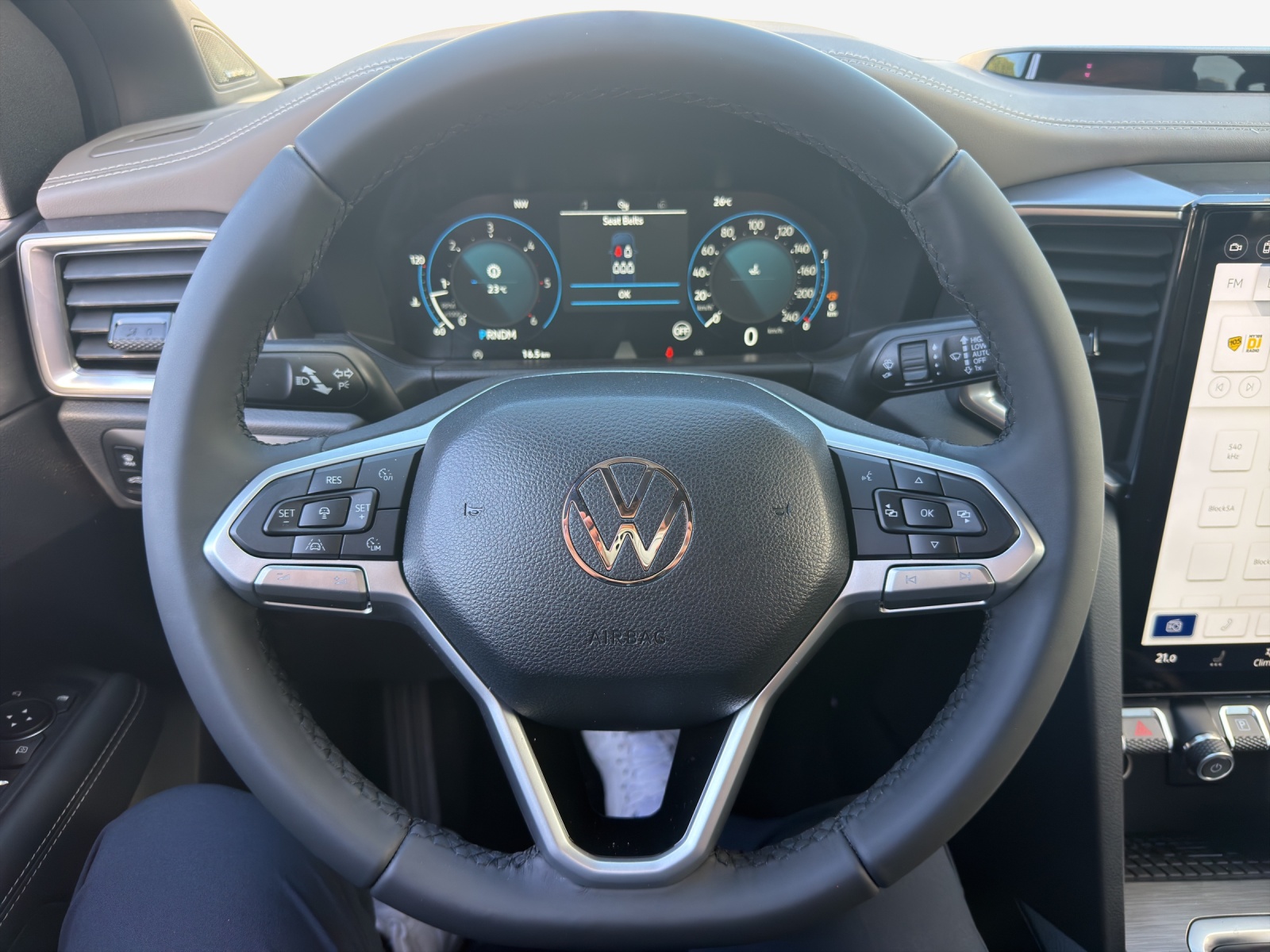 VW Amarok 3.0TDI Aventura Winter 2-image-9
