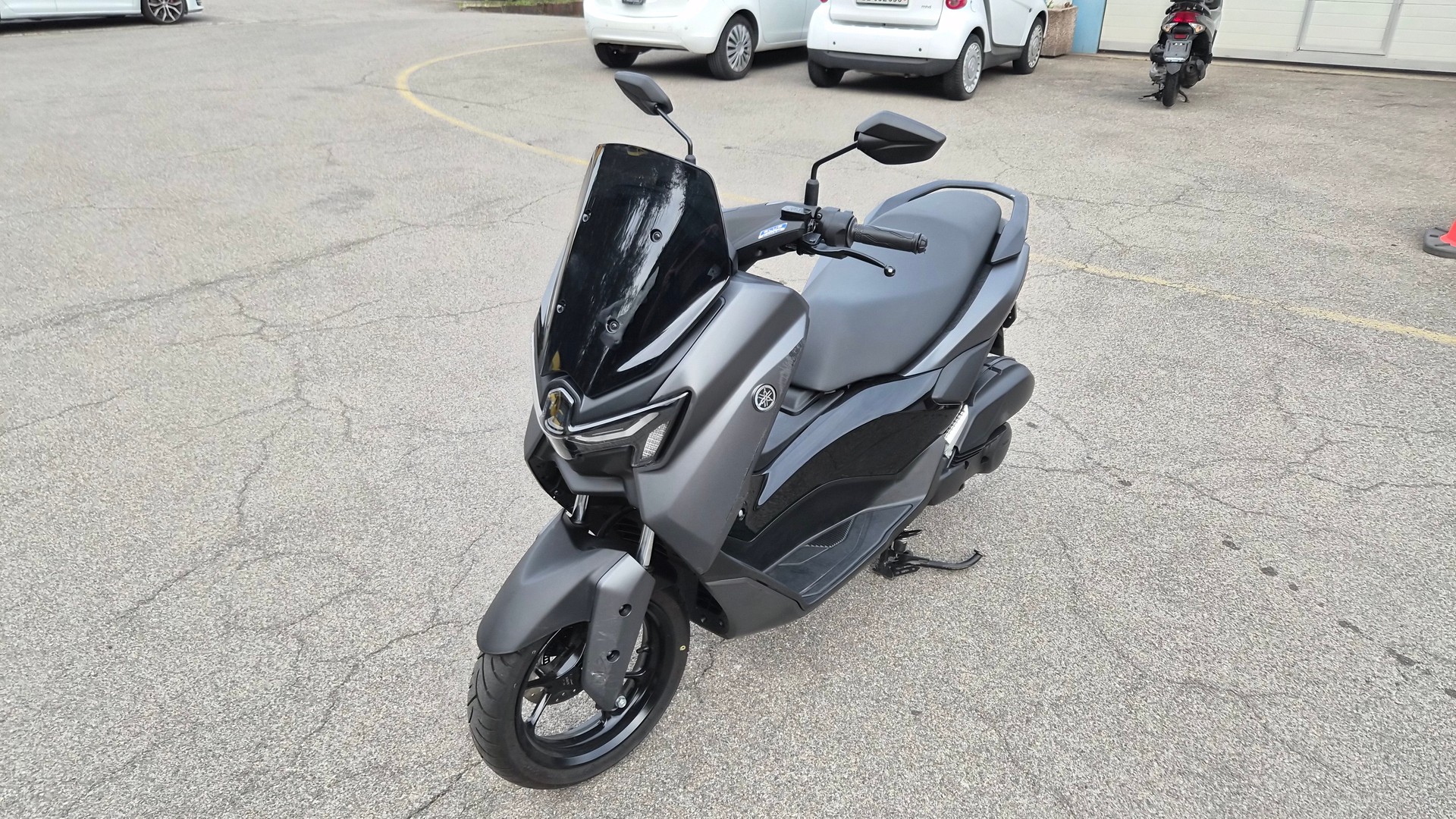 YAMAHA N-MAX GPD 125-image-4