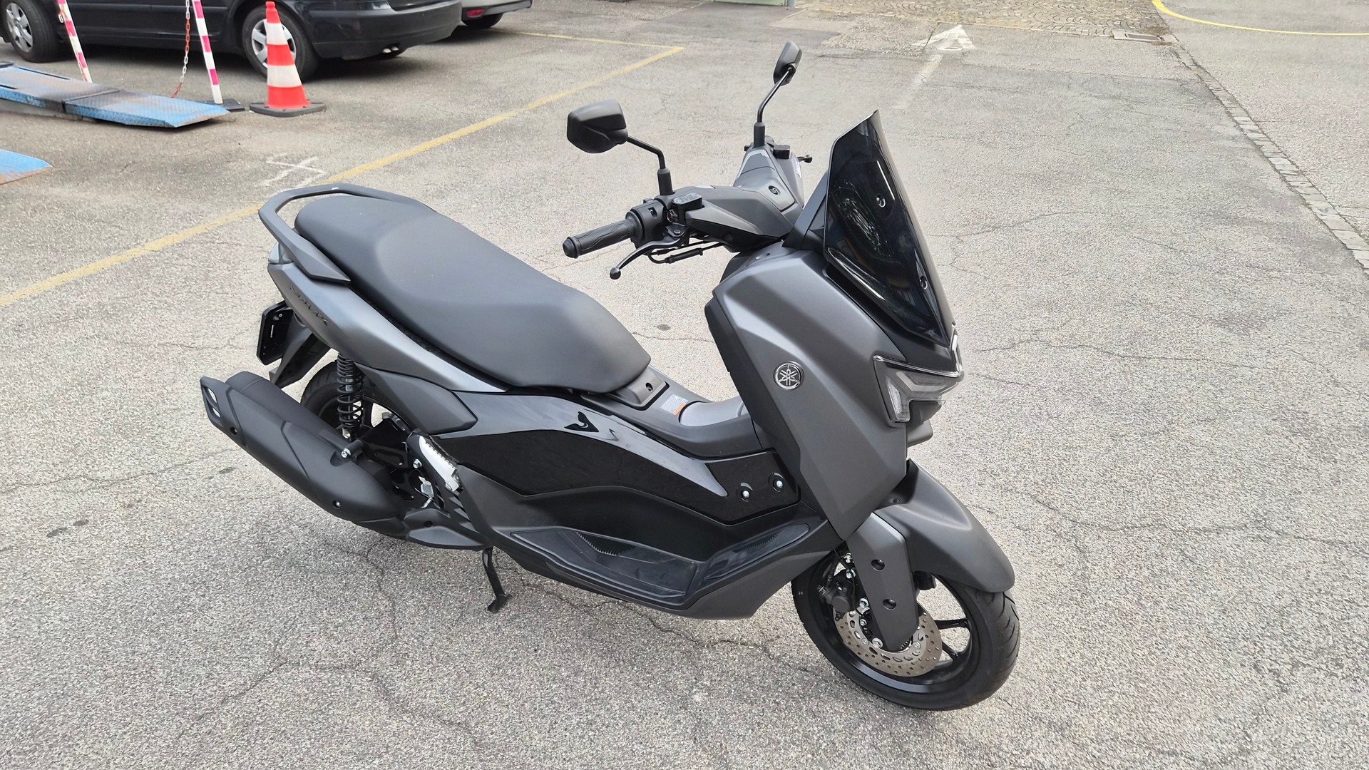YAMAHA N-MAX GPD 125-image-5