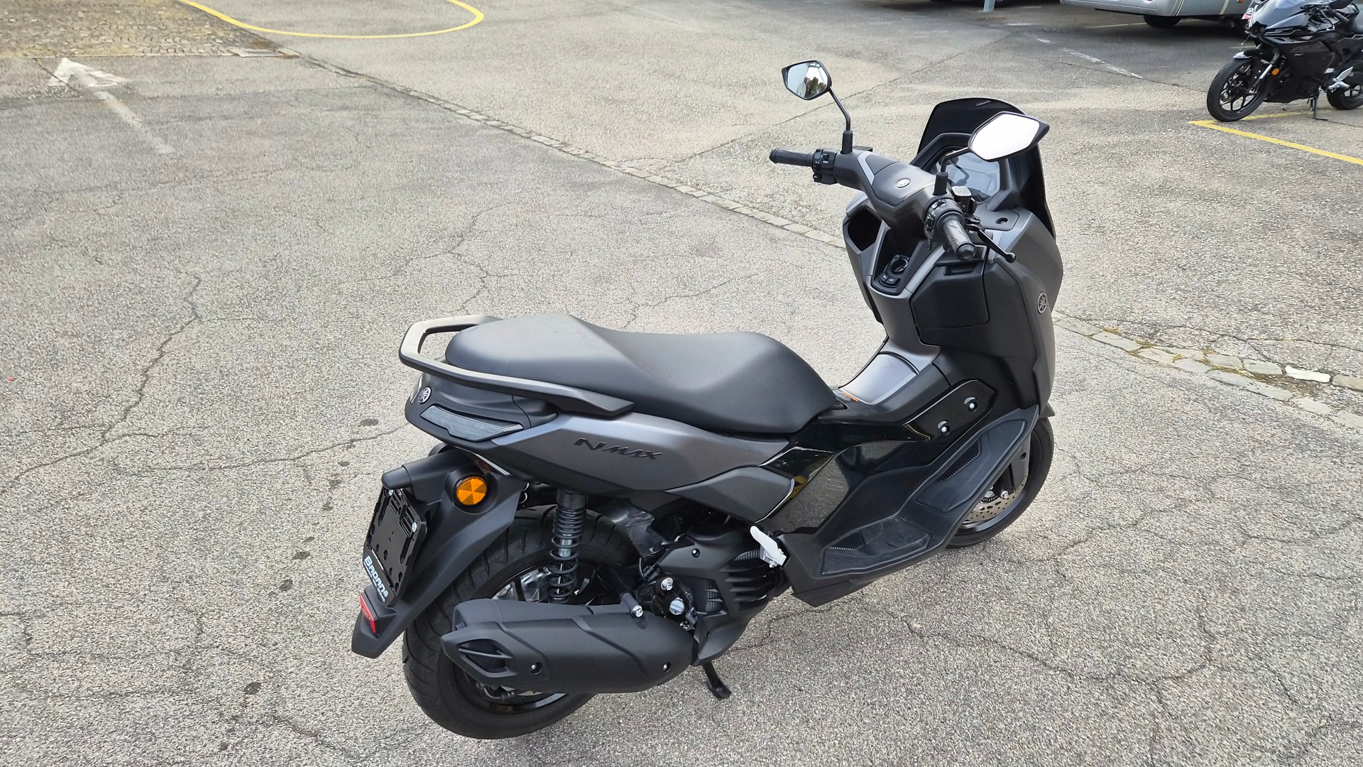 YAMAHA N-MAX GPD 125-image-7