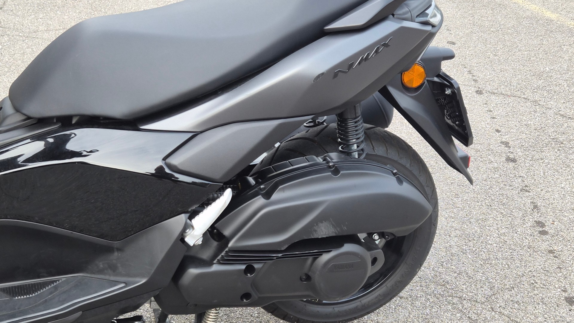 YAMAHA N-MAX GPD 125-image-10