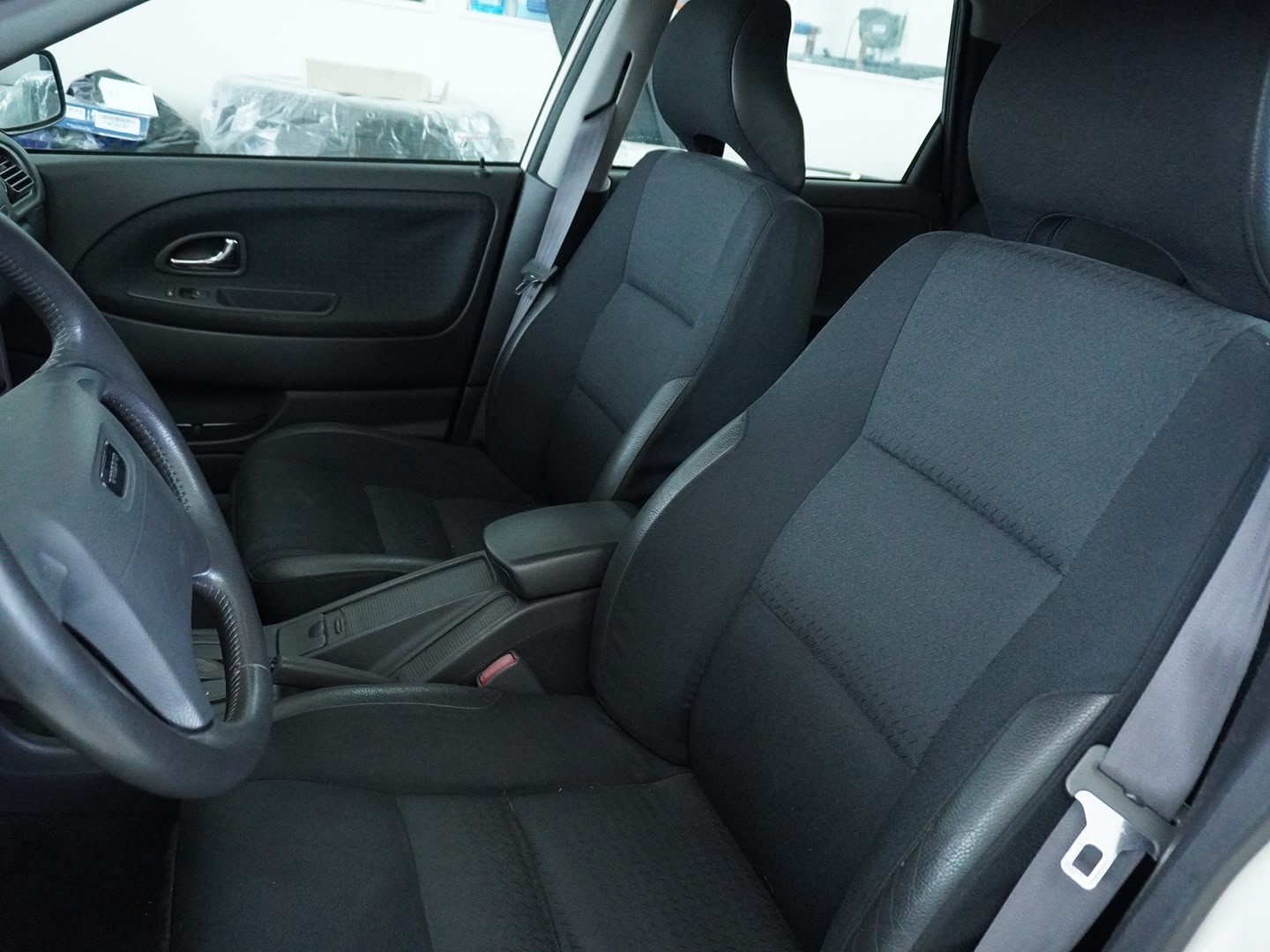VOLVO V40 2.0T-showroom-element-2