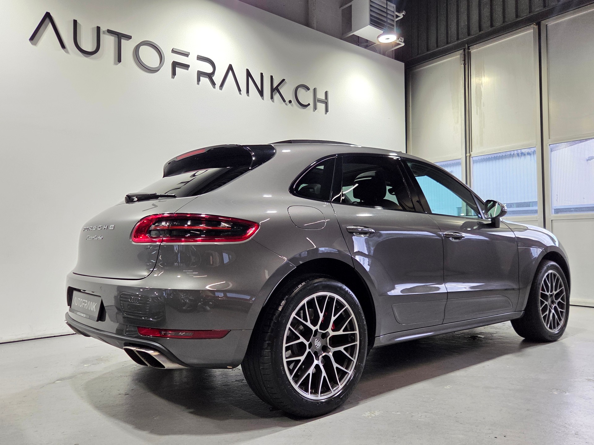 PORSCHE Macan 3.6 V6 Turbo-image-8
