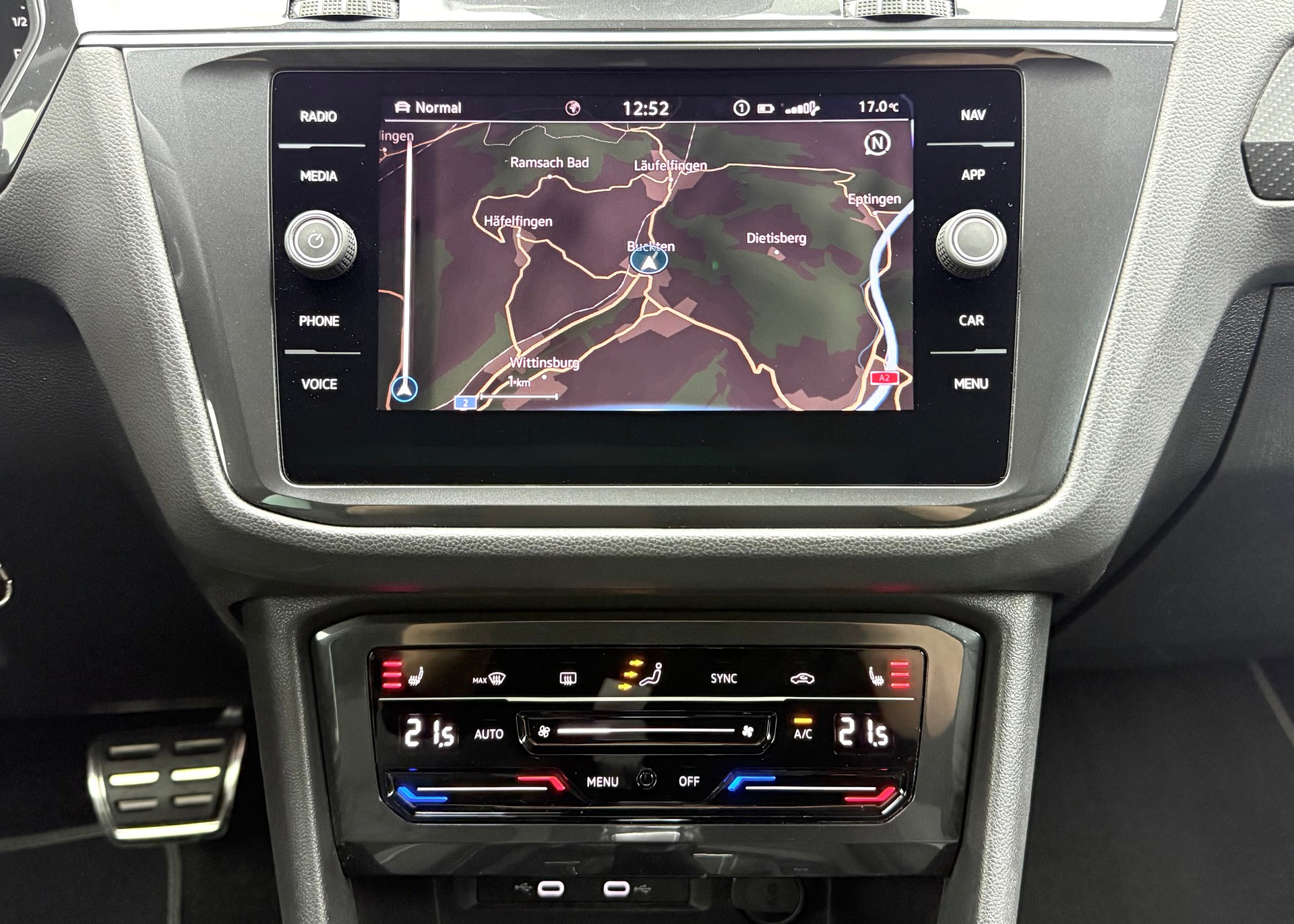 VW Tiguan 2.0 TDI SCR R-Line 4Motion DSG-image-12